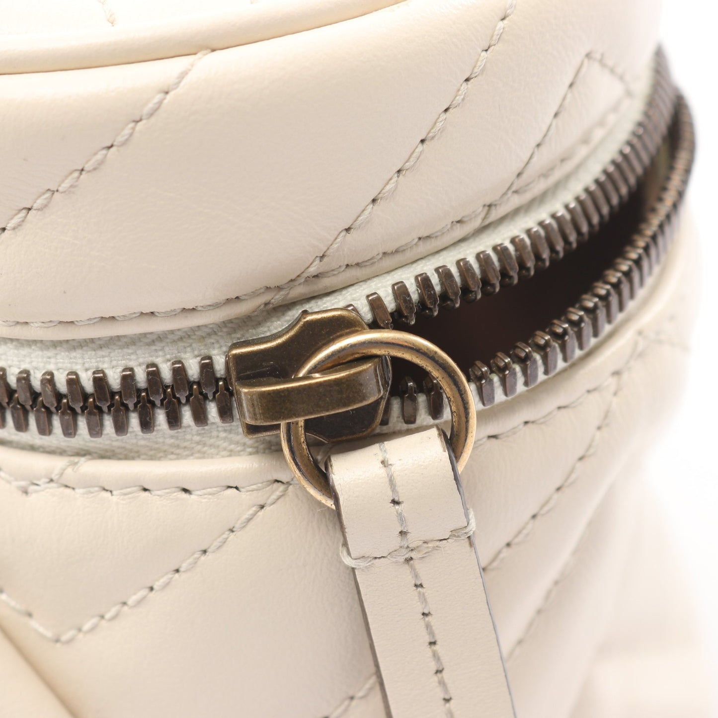 GGマーモント ミニ バックパック リュックサック レザー アイボリー グッチ バッグ GUCCI