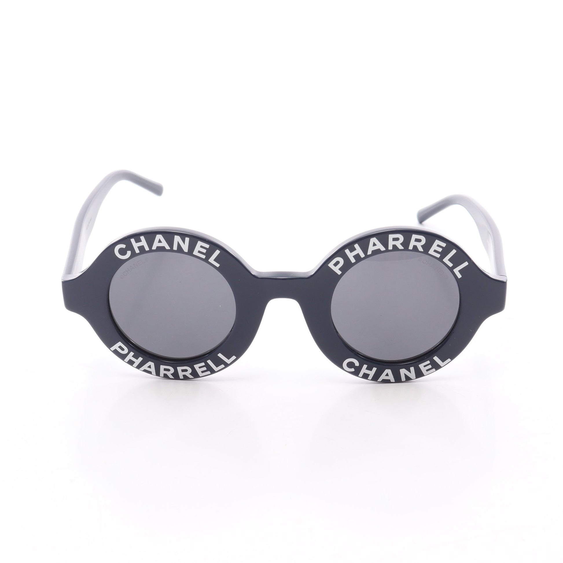 CHANEL × PHARRELL サングラス ネイビー ホワイト シャネル 財布・小物 CHANEL