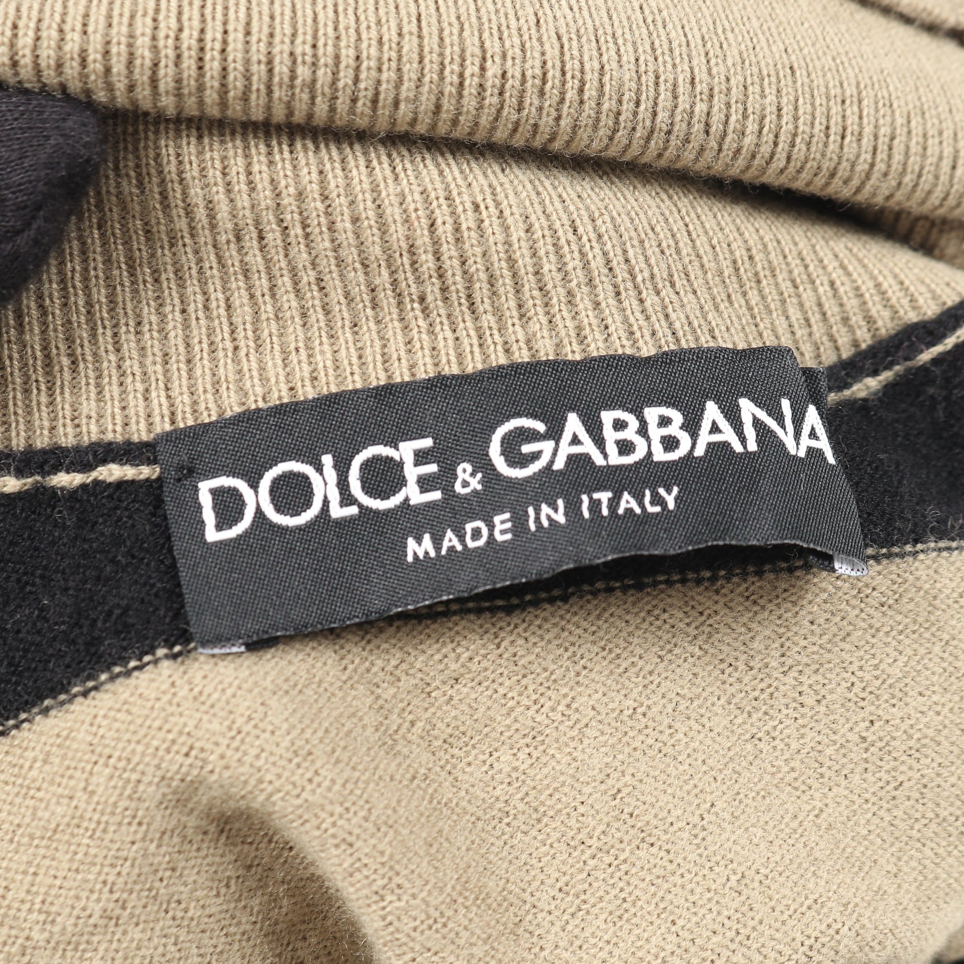 ニット タートルネック ボーダー ロゴ ビーズ ウール ベージュ ブラック ホワイト ドルチェアンドガッバーナ トップス DOLCE&GABBANA