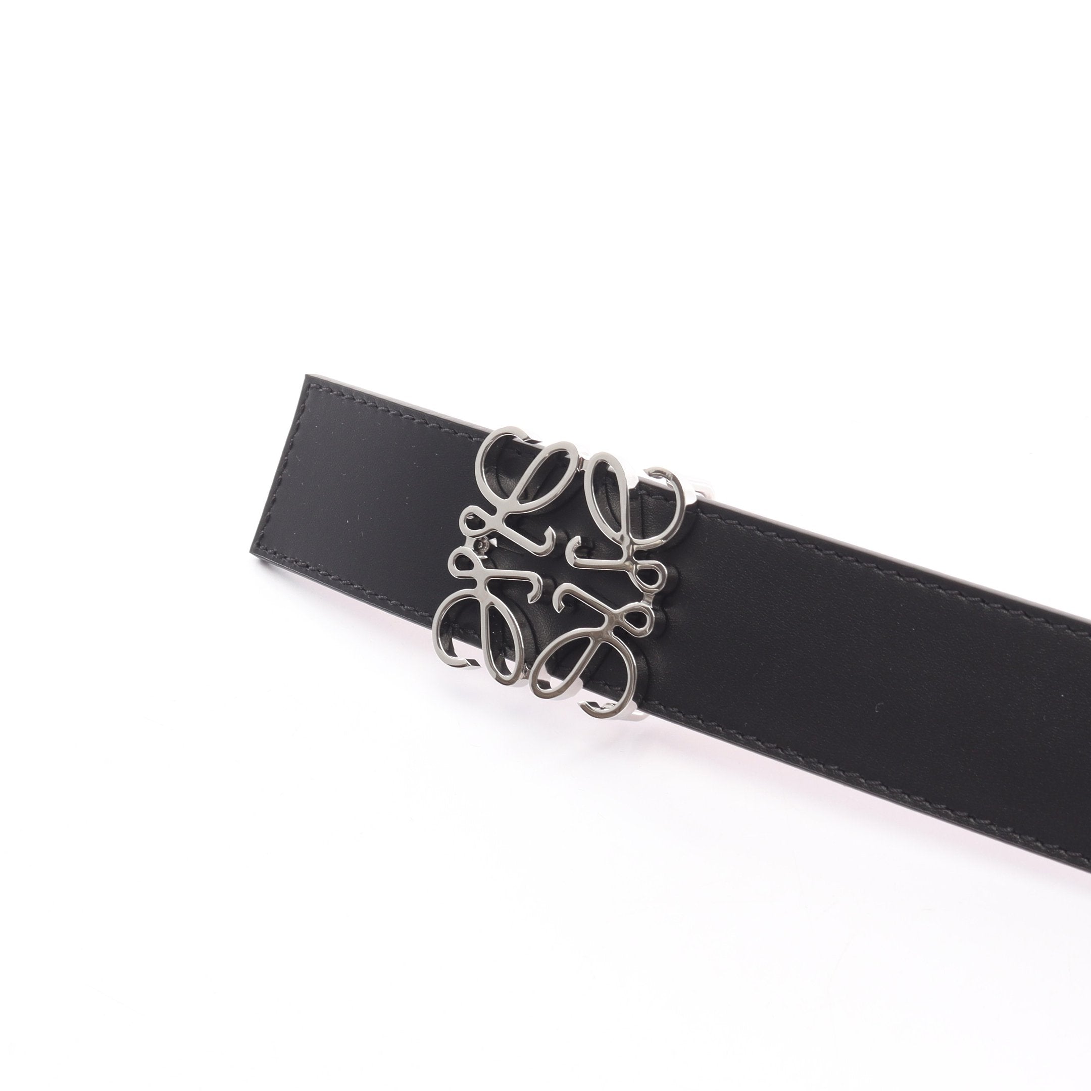 極美品　ロエベ　リバーシブルベルト　シルバー金具　200609 スペイン製 ロエベ LOEWE リバーシブルベルト シルバー金具 レザー スペイン製 R