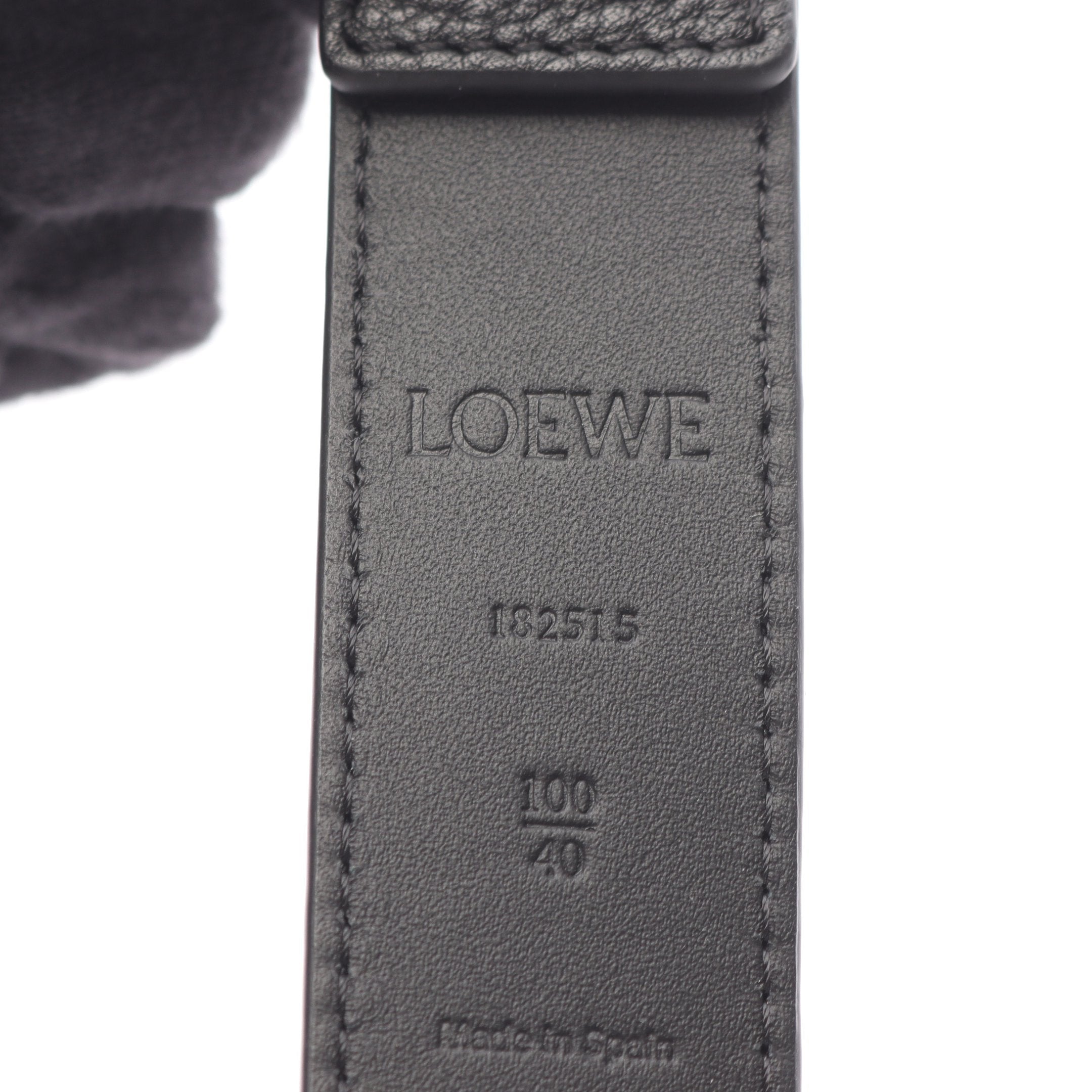 未使用級箱付✨LOEWE チャーム　アナグラム　ブラック レザー シルバー 未使用級箱付✨LOEWE チャーム アナグラム ブラック レザー シルバー