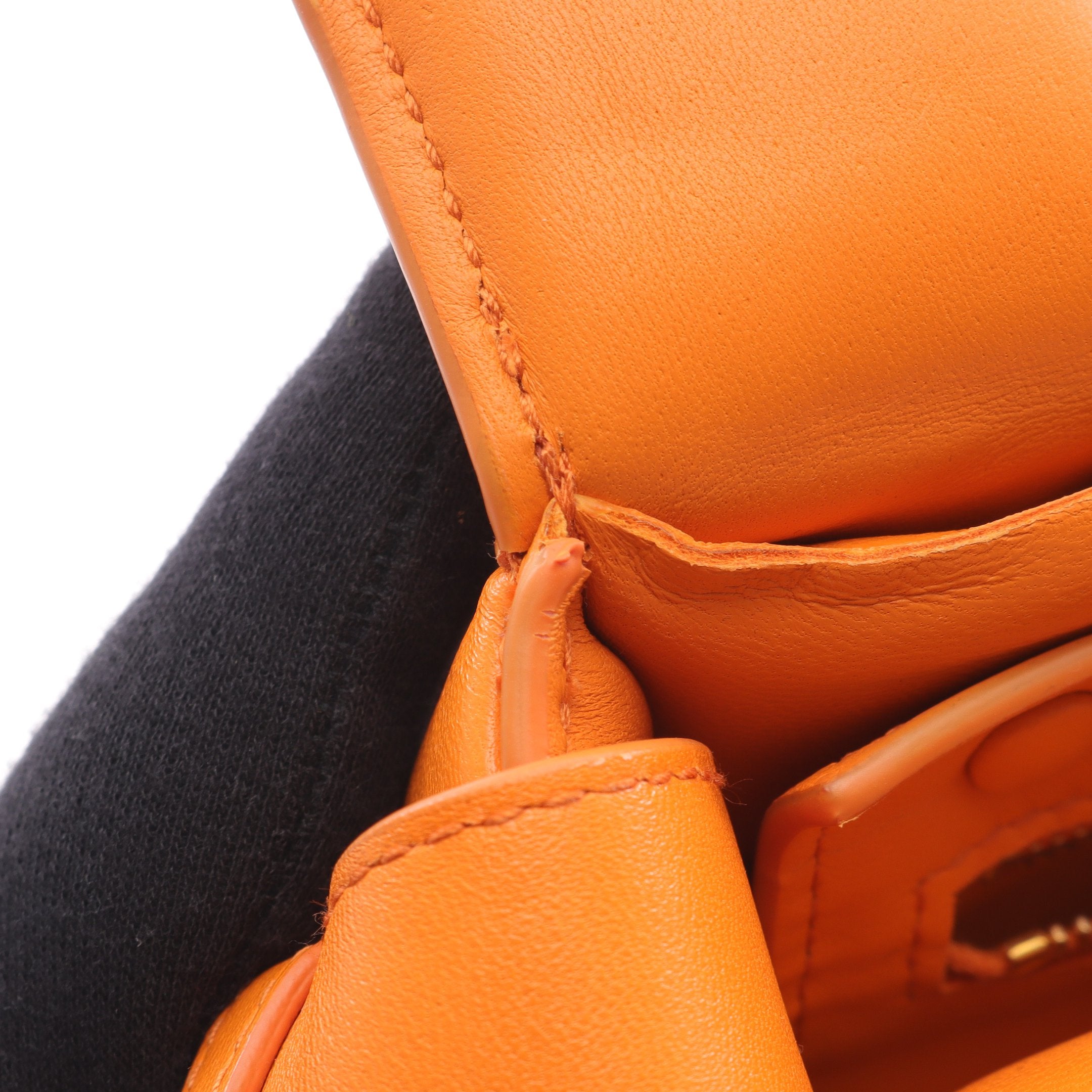 パデット カセット イントレチャート ショルダーバッグ レザー