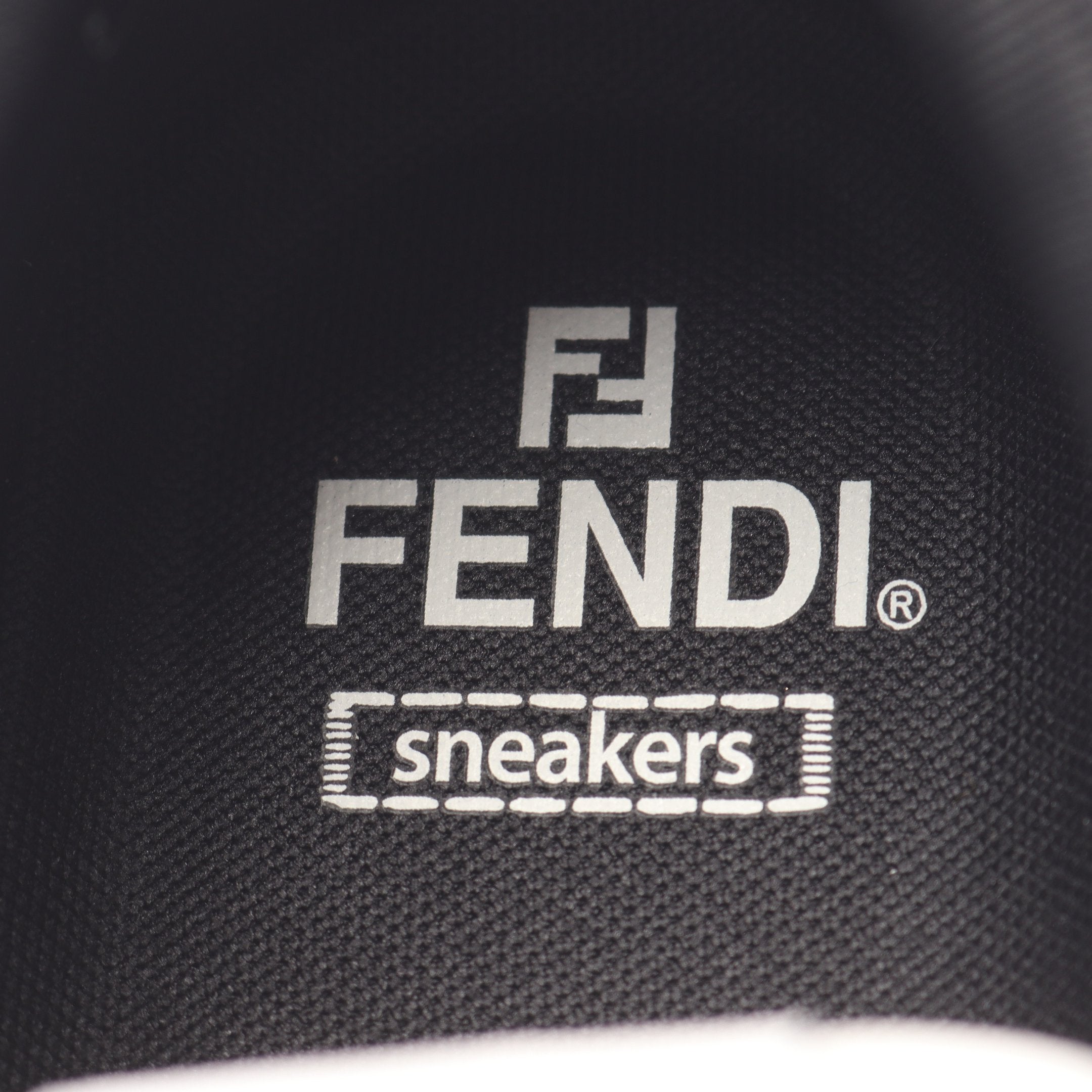 FENDI MATCH スニーカー レザー ホワイト ブラック フェンディ – RECLO
