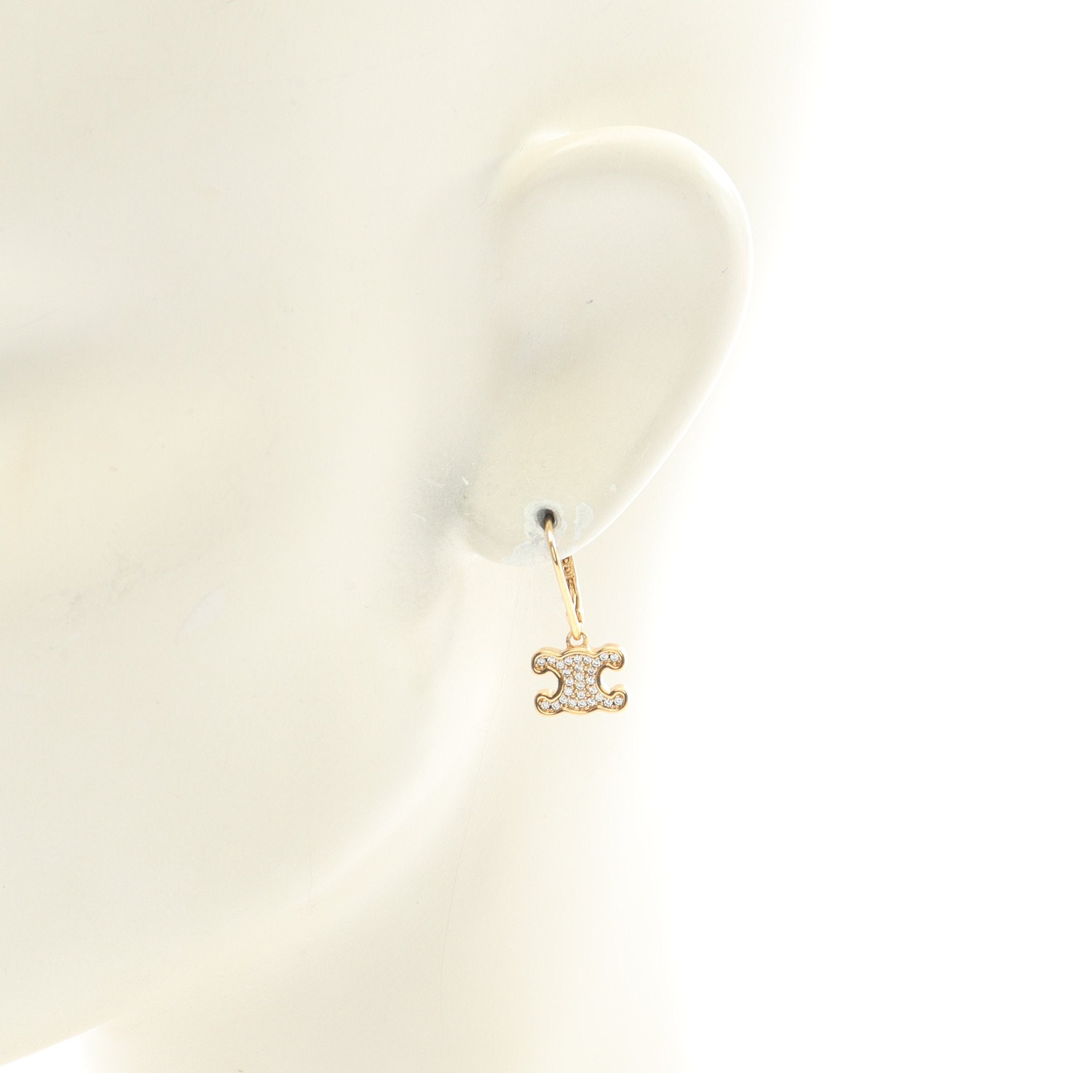 ピアス　トリオンフ ラインストーン 揺れるタイプ 楽天市場】【布袋あり】CELINE セリーヌ トリオンフ ラインストーン