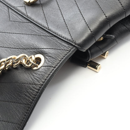 Vステッチ バックパック リュックサック ラムスキン ブラック ゴールド金具 シャネル バッグ CHANEL