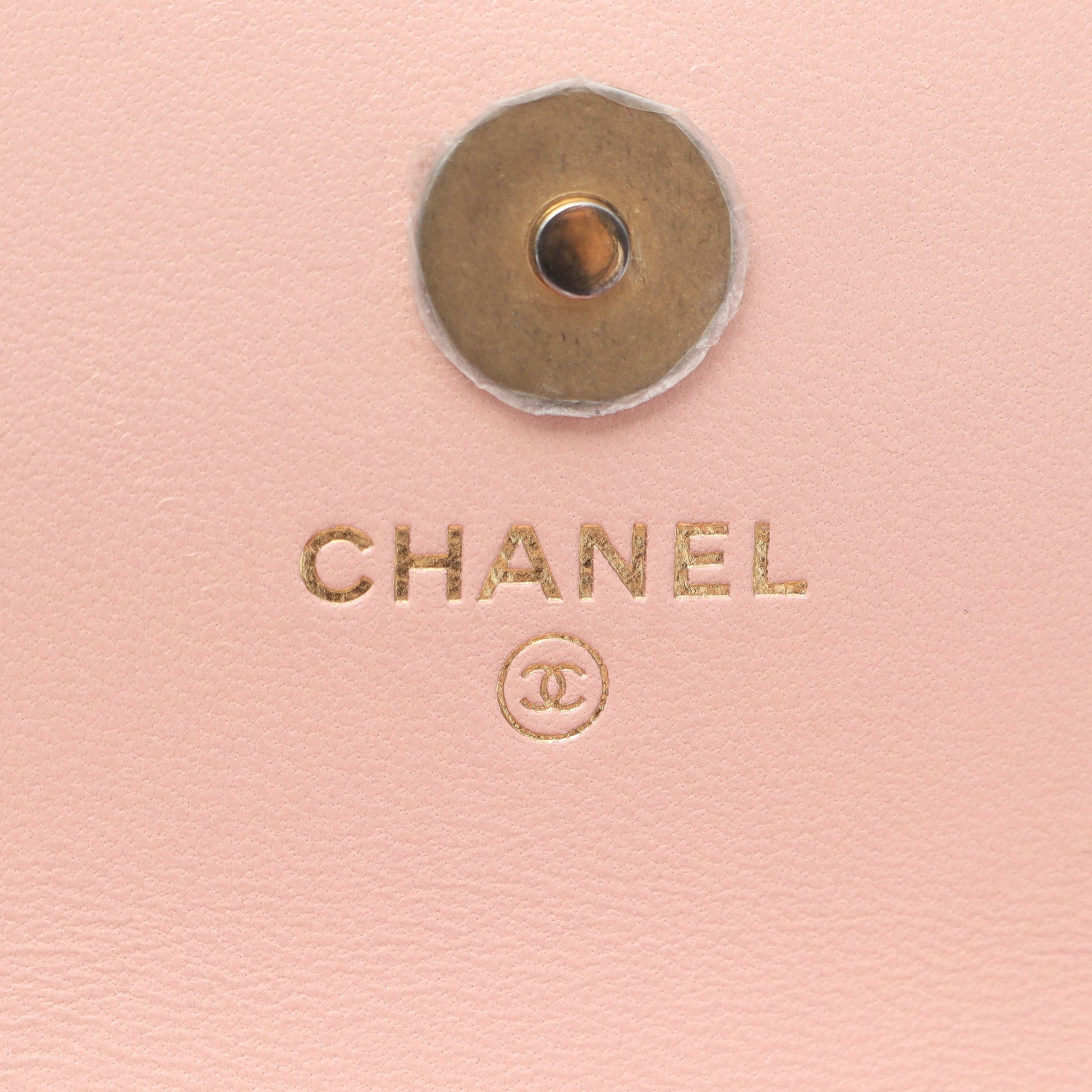 マトラッセ フォンフォルダー チェーンショルダーバッグ ラムスキン ライトピンク ゴールド金具 シャネル バッグ CHANEL