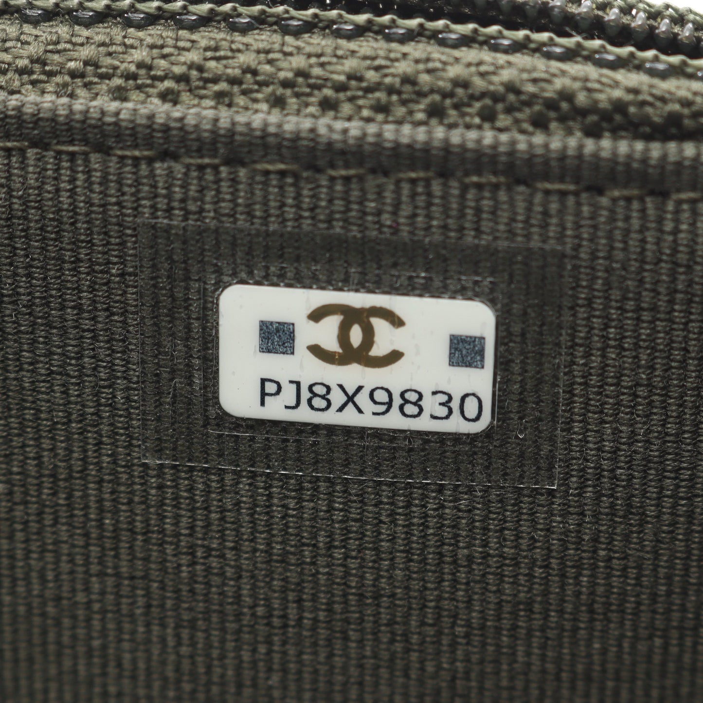マトラッセ フォン ポーチ チェーンショルダーバッグ ラムスキン カーキグリーン ゴールド金具 シャネル バッグ CHANEL
