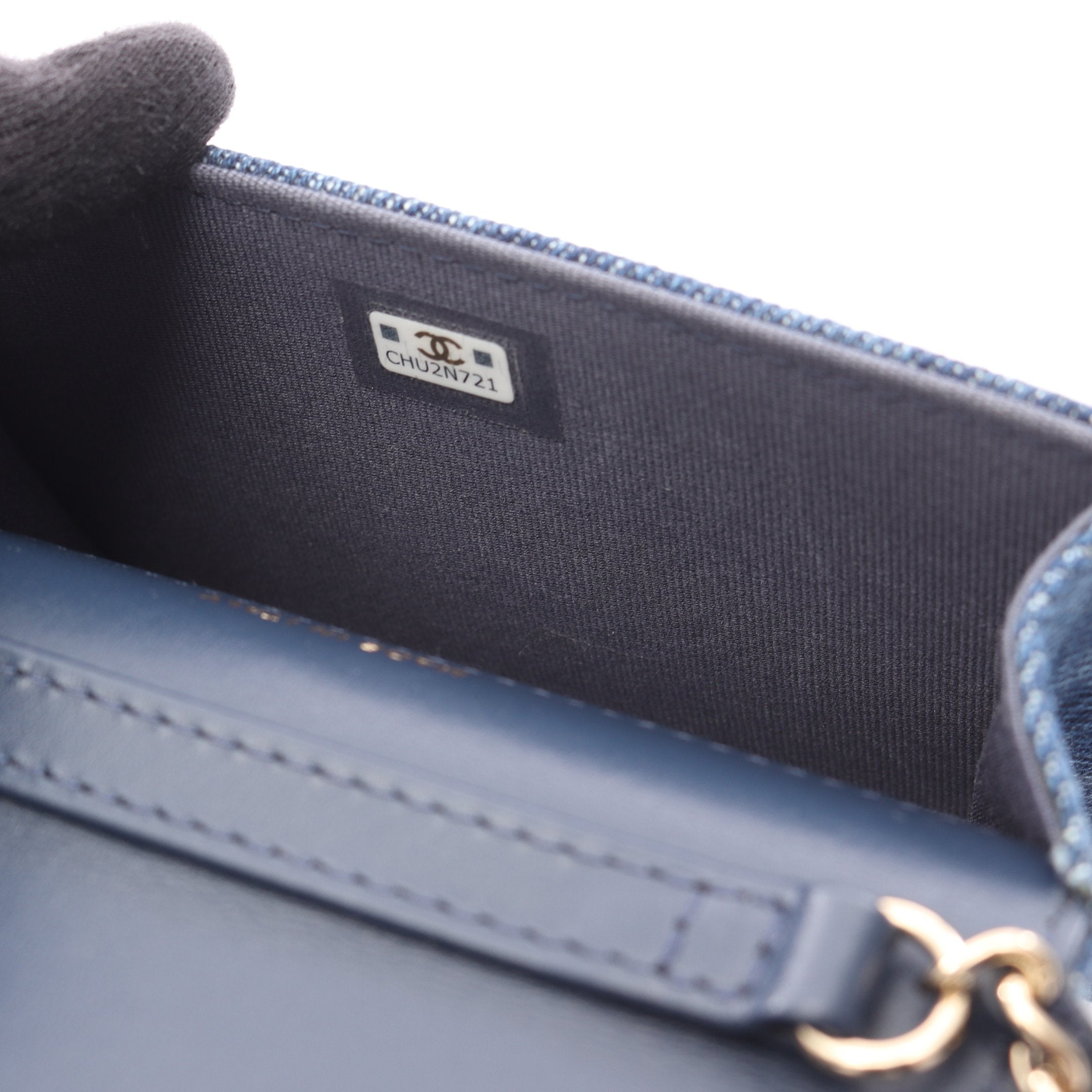 マトラッセ ミニ チェーンウォレット デニム レザー インディゴブルー