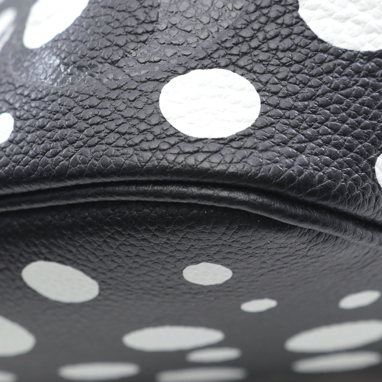 LOUIS VUITTON × yayoi kusama ネヴァーフルMM モノグラムアンプラント インフィニティドット ショルダーバッグ トートバッグ レザー ブラック ホワイト ルイヴィトン バッグ LOUIS VUITTON
