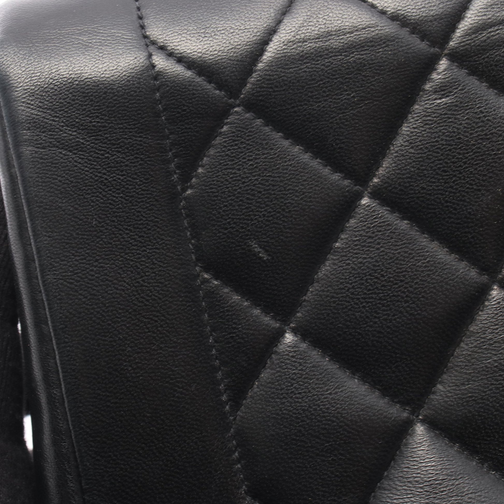 マトラッセ ダイアナフラップ チェーンショルダーバッグ ラムスキン ブラック ゴールド金具 シャネル バッグ CHANEL