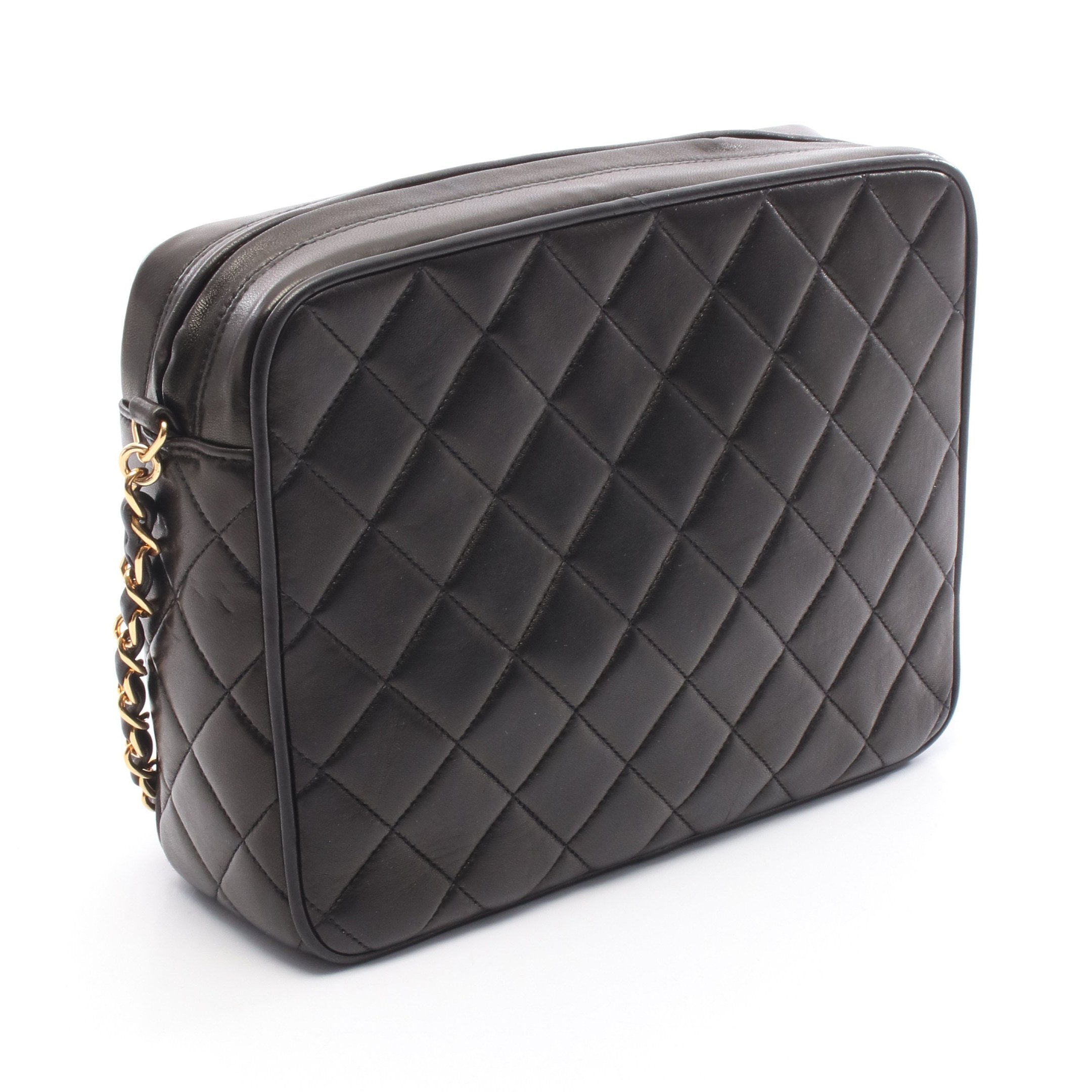 マトラッセ チェーンショルダーバッグ ラムスキン ブラック ゴールド