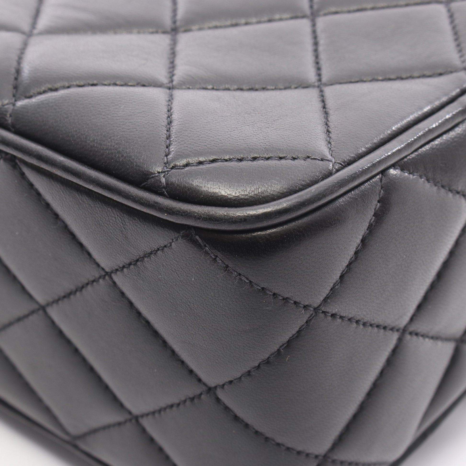 マトラッセ ダイアナフラップ チェーンショルダーバッグ ラムスキン ブラック ゴールド金具 シャネル バッグ CHANEL