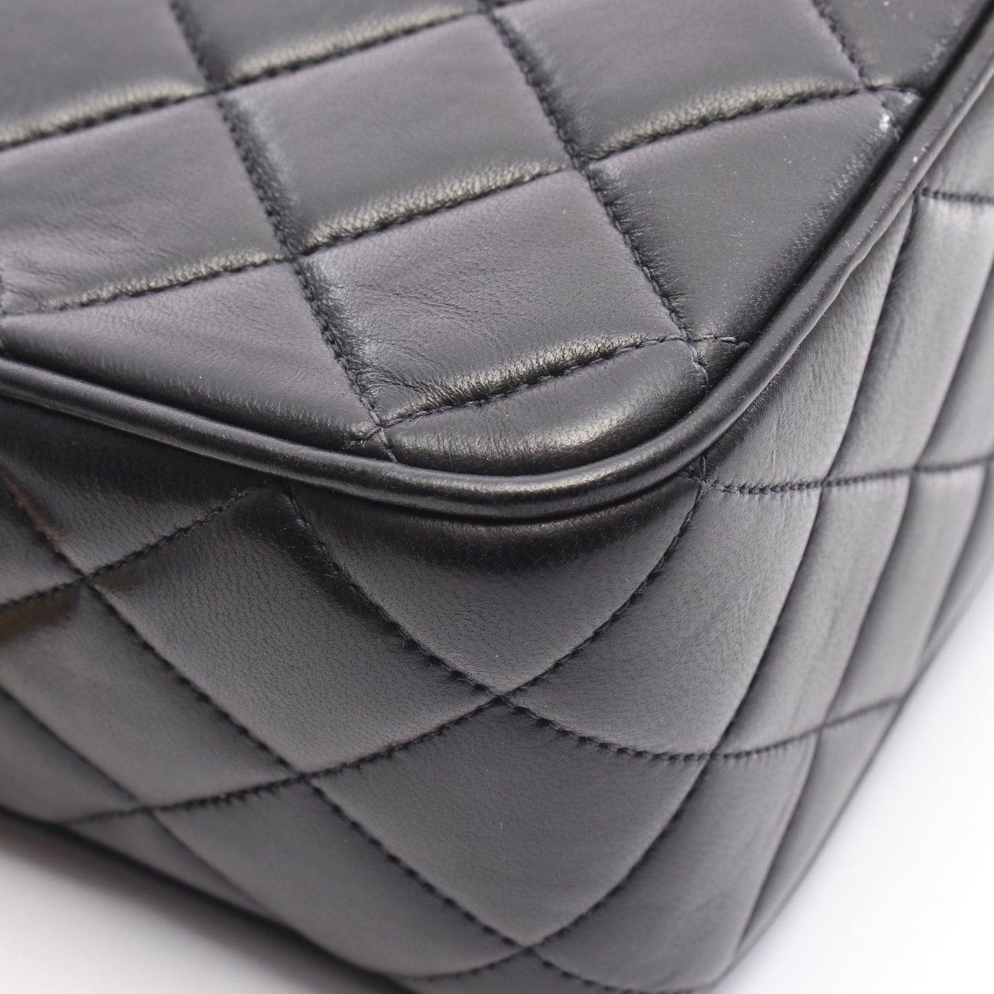 マトラッセ ダイアナフラップ チェーンショルダーバッグ ラムスキン ブラック ゴールド金具 シャネル バッグ CHANEL