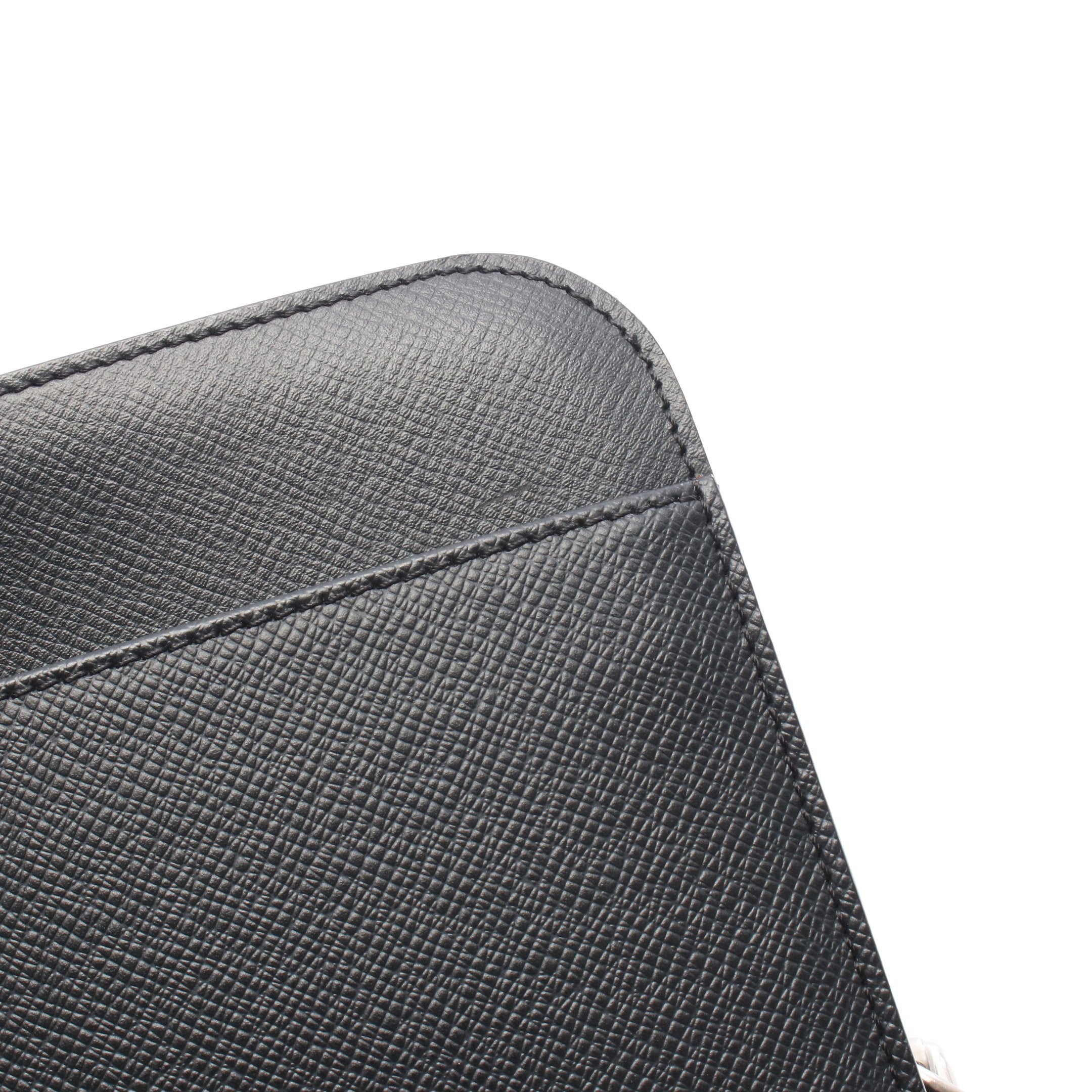 バイカル タイガ アルドワーズ クラッチバッグ セカンドバッグ レザー