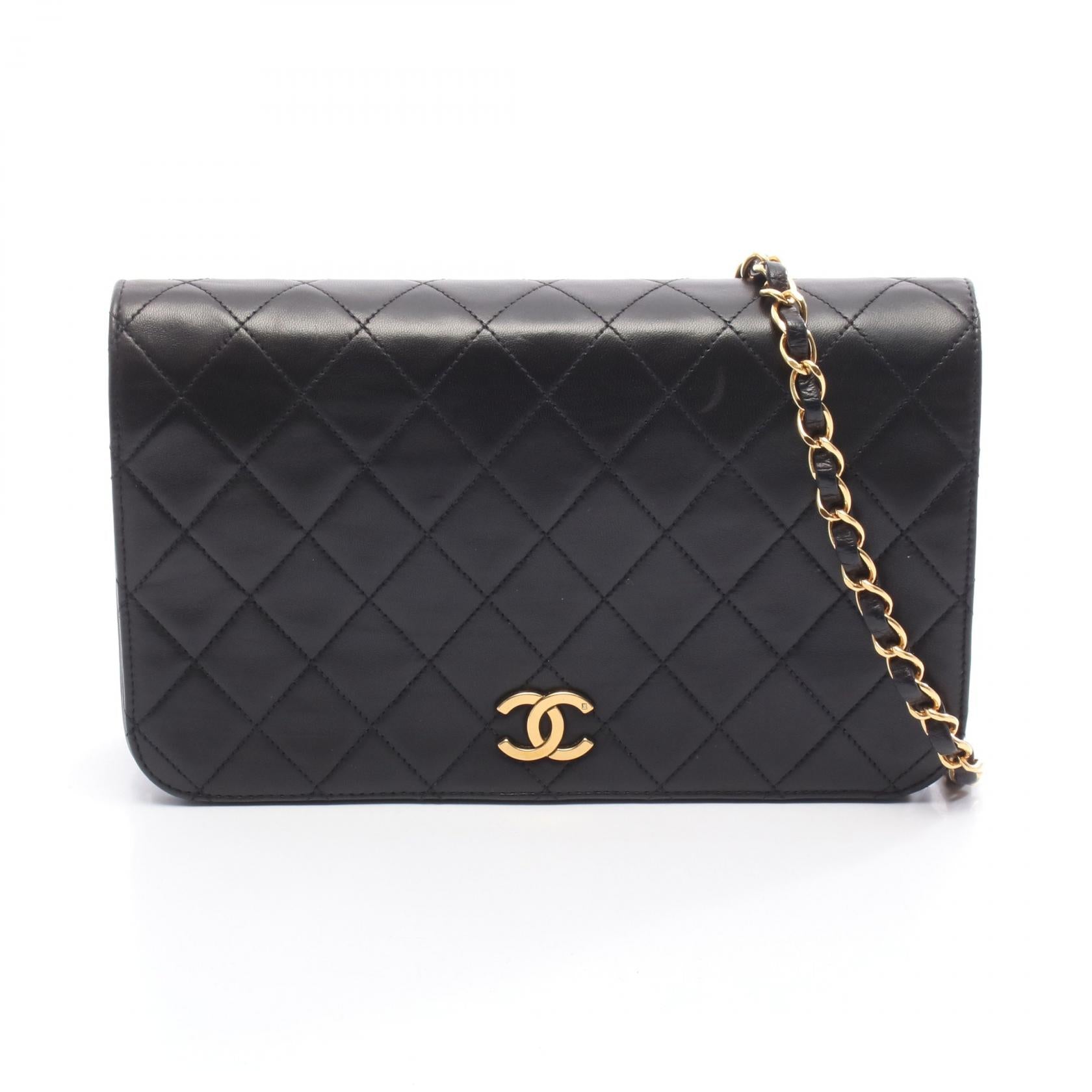 マトラッセ フルフラップ チェーンショルダーバッグ ラムスキン ブラック ゴールド金具 シャネル バッグ CHANEL