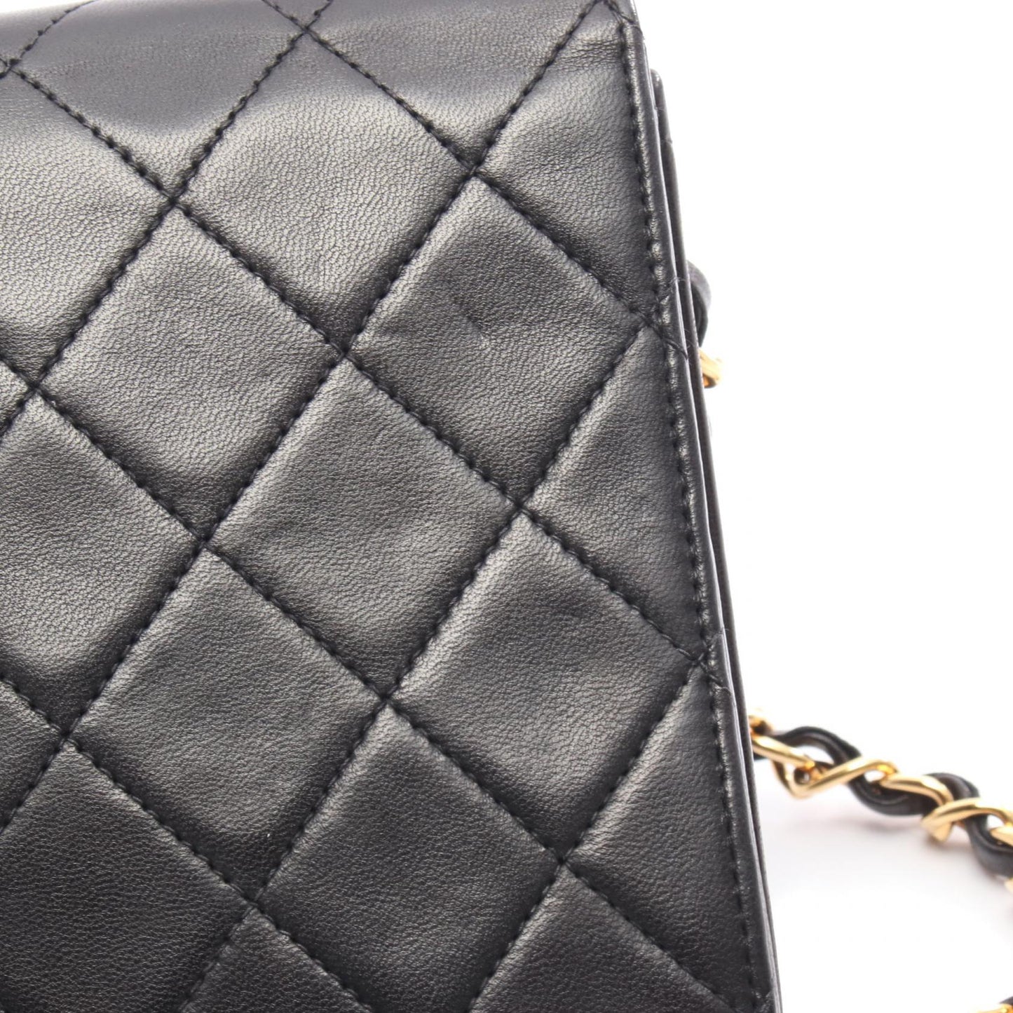 マトラッセ フルフラップ チェーンショルダーバッグ ラムスキン ブラック ゴールド金具 シャネル バッグ CHANEL