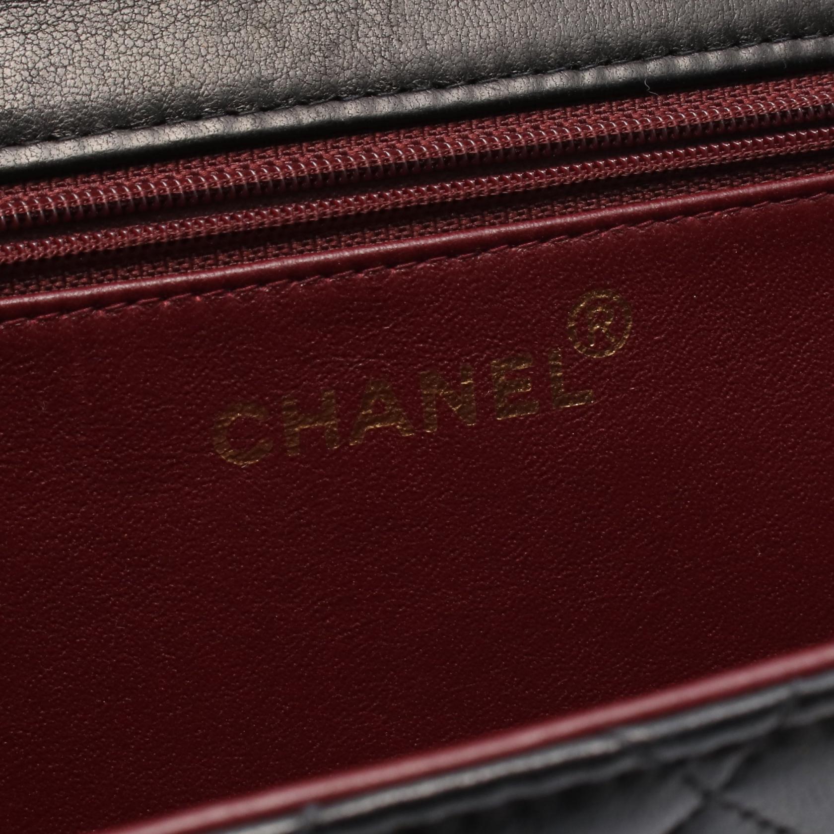 マトラッセ シングルフラップ チェーンショルダーバッグ ラムスキン ブラック ゴールド金具 シャネル バッグ CHANEL