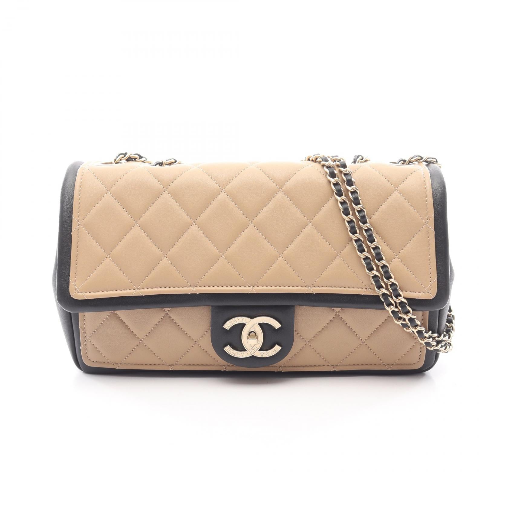 マトラッセ チェーンショルダーバッグ レザー ベージュ ブラック ゴールド金具 シャネル バッグ CHANEL