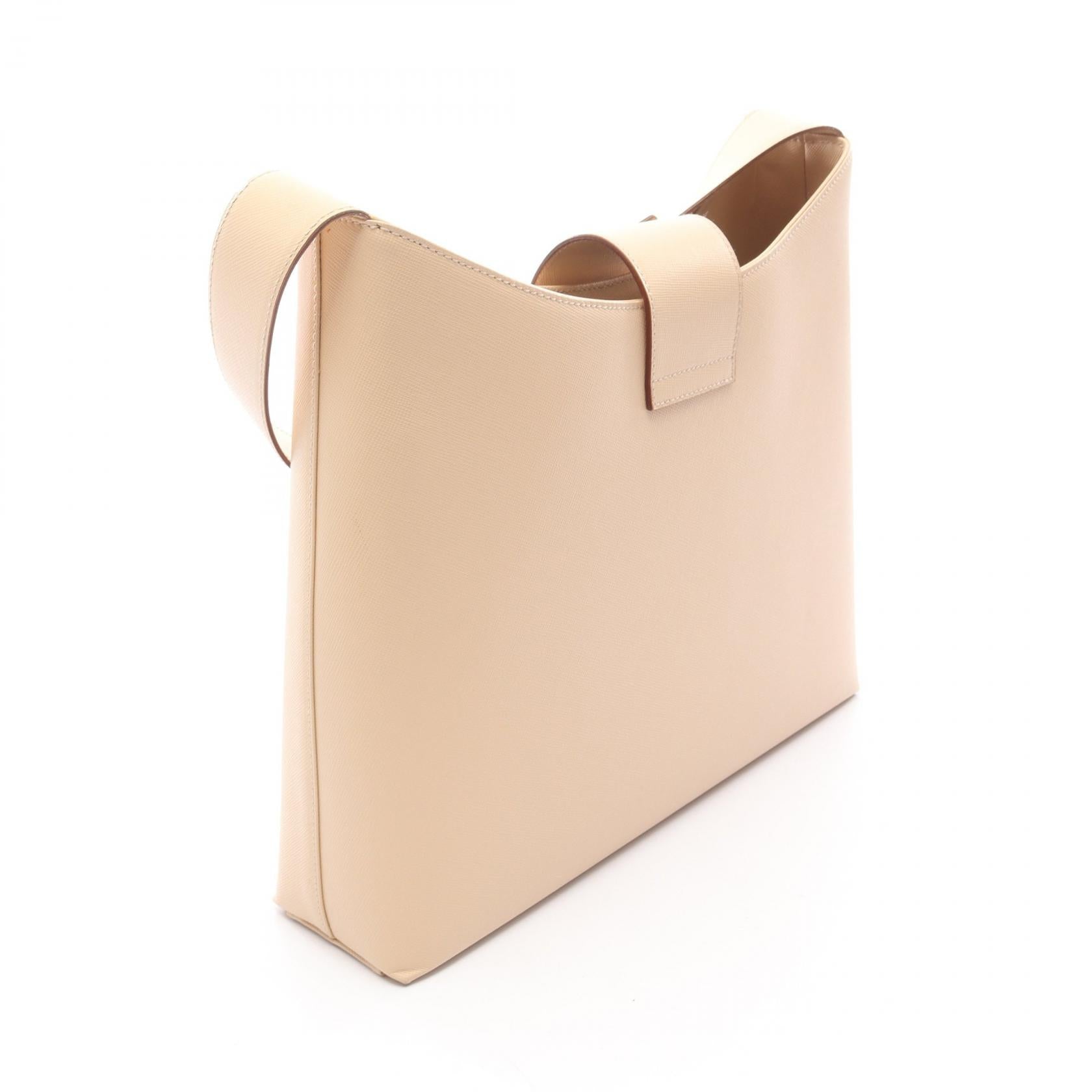 ガンチーニ ショルダーバッグ レザー ライトベージュ サルヴァトーレ