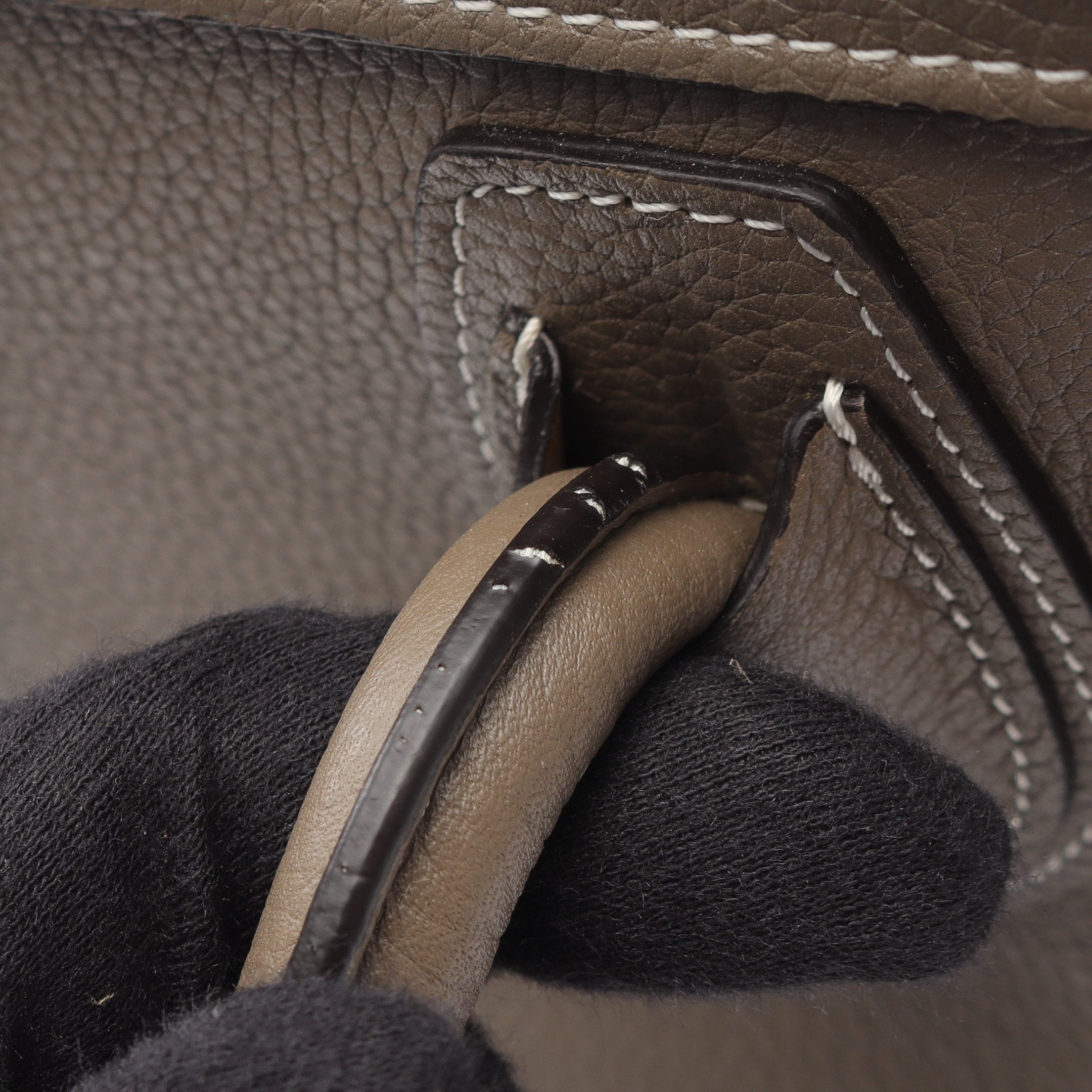 ラゲージ マイクロ ショッパー ハンドバッグ レザー グレーブラウン