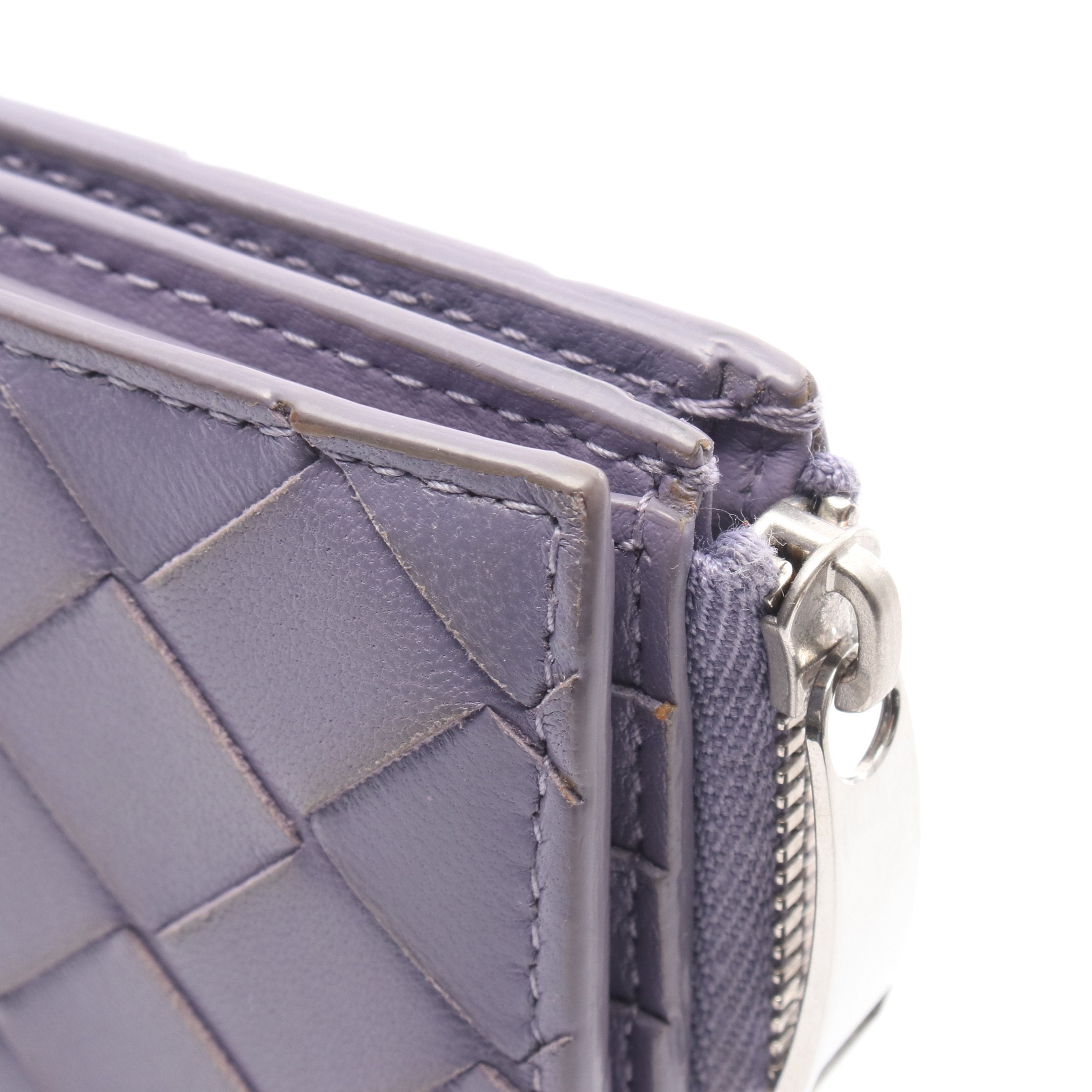未使用BOTTEGA VENETAボッテガヴェネタ　レザー二つ折り財布　パープル イントレチャート 二つ折り財布 レザー パープル ボッテガヴェネタ – RECLO