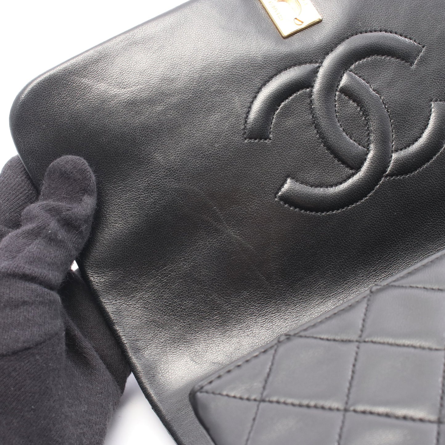 フルフラップ マトラッセ チェーンショルダーバッグ ラムスキン ブラック ゴールド金具 シャネル バッグ CHANEL