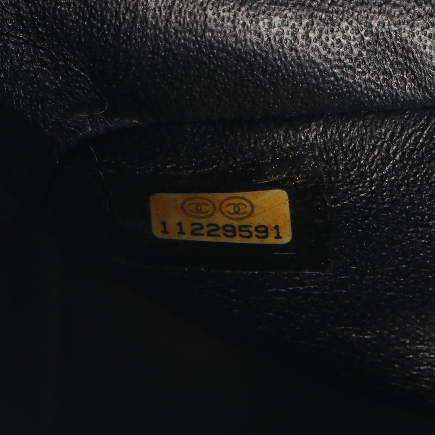 マトラッセ Wフラップ Wチェーンショルダーバッグ キャビアスキン ブラック シルバー金具 シャネル バッグ CHANEL