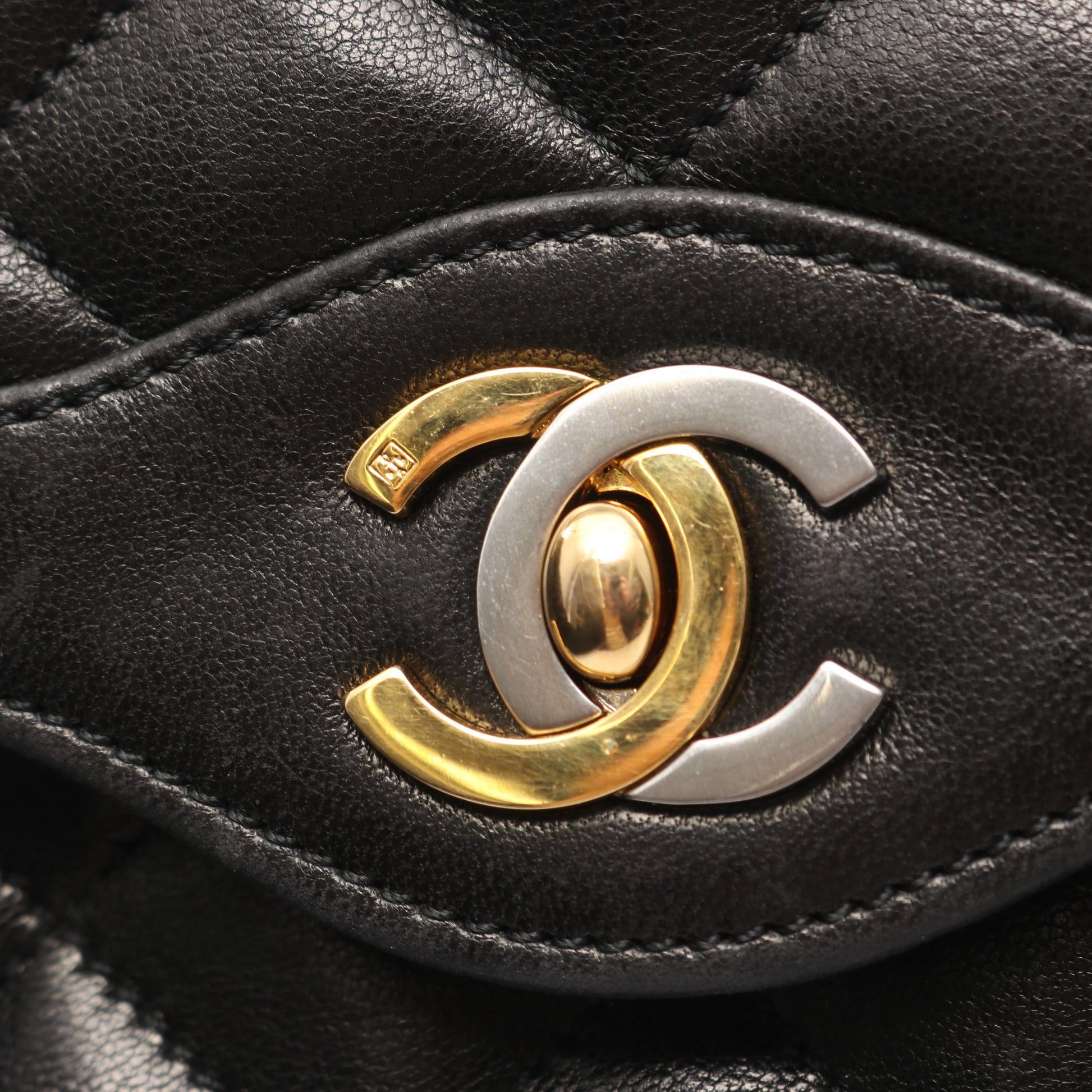 マトラッセ パリ限定 Wフラップ Wチェーンショルダーバッグ ラムスキン ブラック ゴールド金具 シャネル バッグ CHANEL
