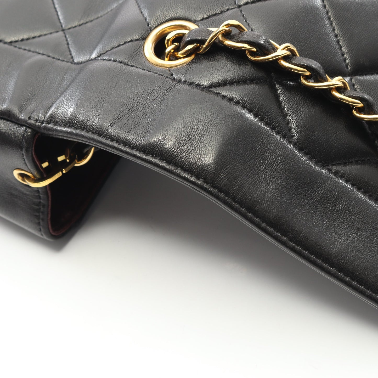 マトラッセ ダイアナフラップ チェーンショルダーバッグ ラムスキン ブラック ゴールド金具 シャネル バッグ CHANEL