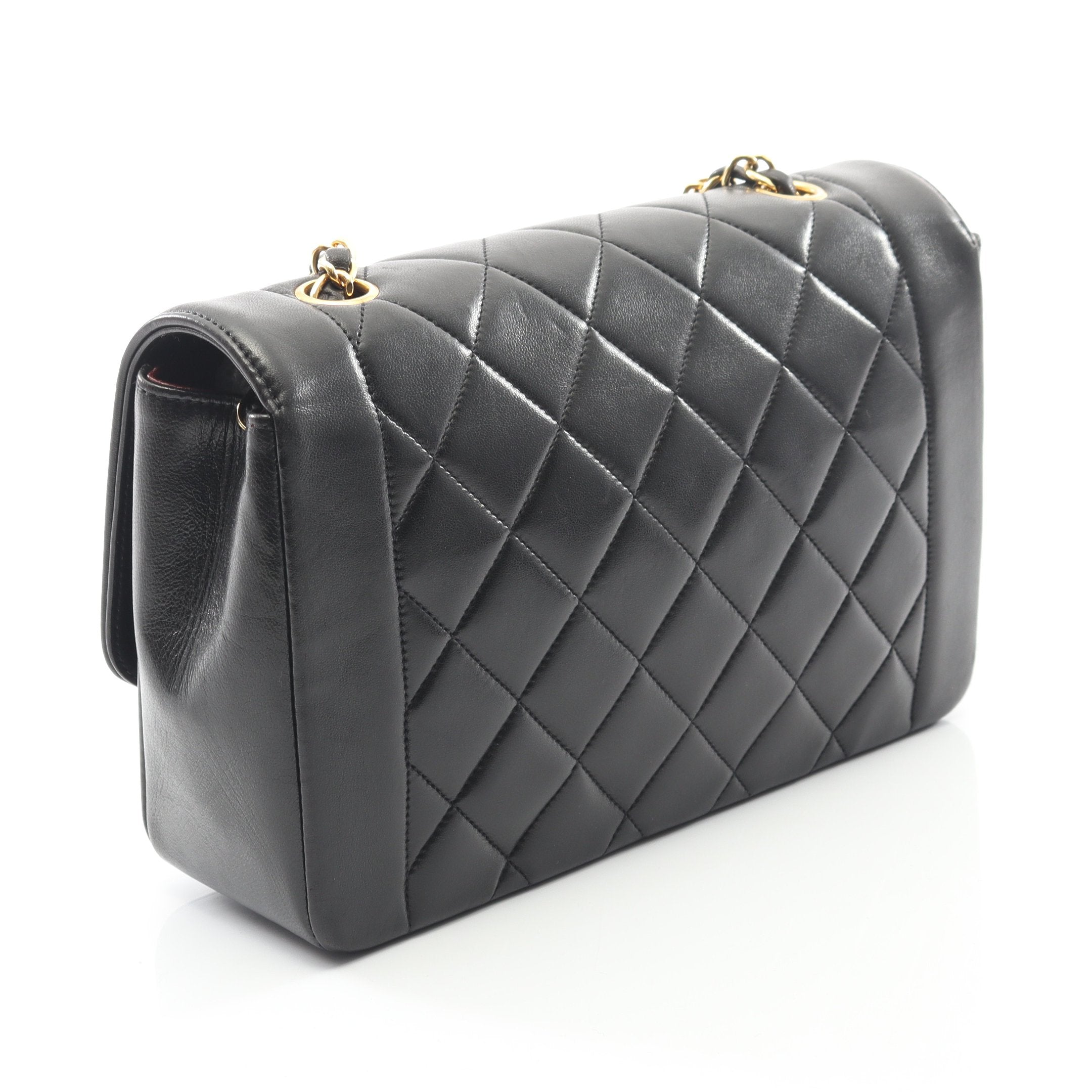 【美品】シャネル　ダイアナ　フラップ　マトラッセ　ラムスキン　チェーンショルダー マトラッセ ダイアナフラップ チェーンショルダーバッグ ラムスキン