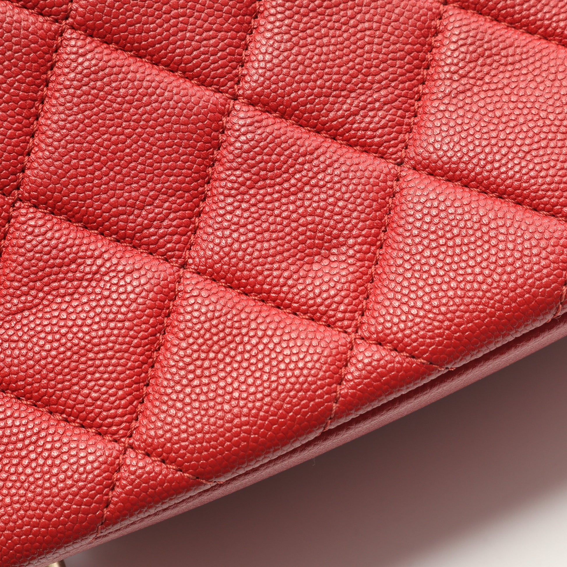 ビジネスアフィニティ マトラッセ チェーンショルダーバッグ キャビアスキン レッド ゴールド金具 2WAY シャネル バッグ CHANEL