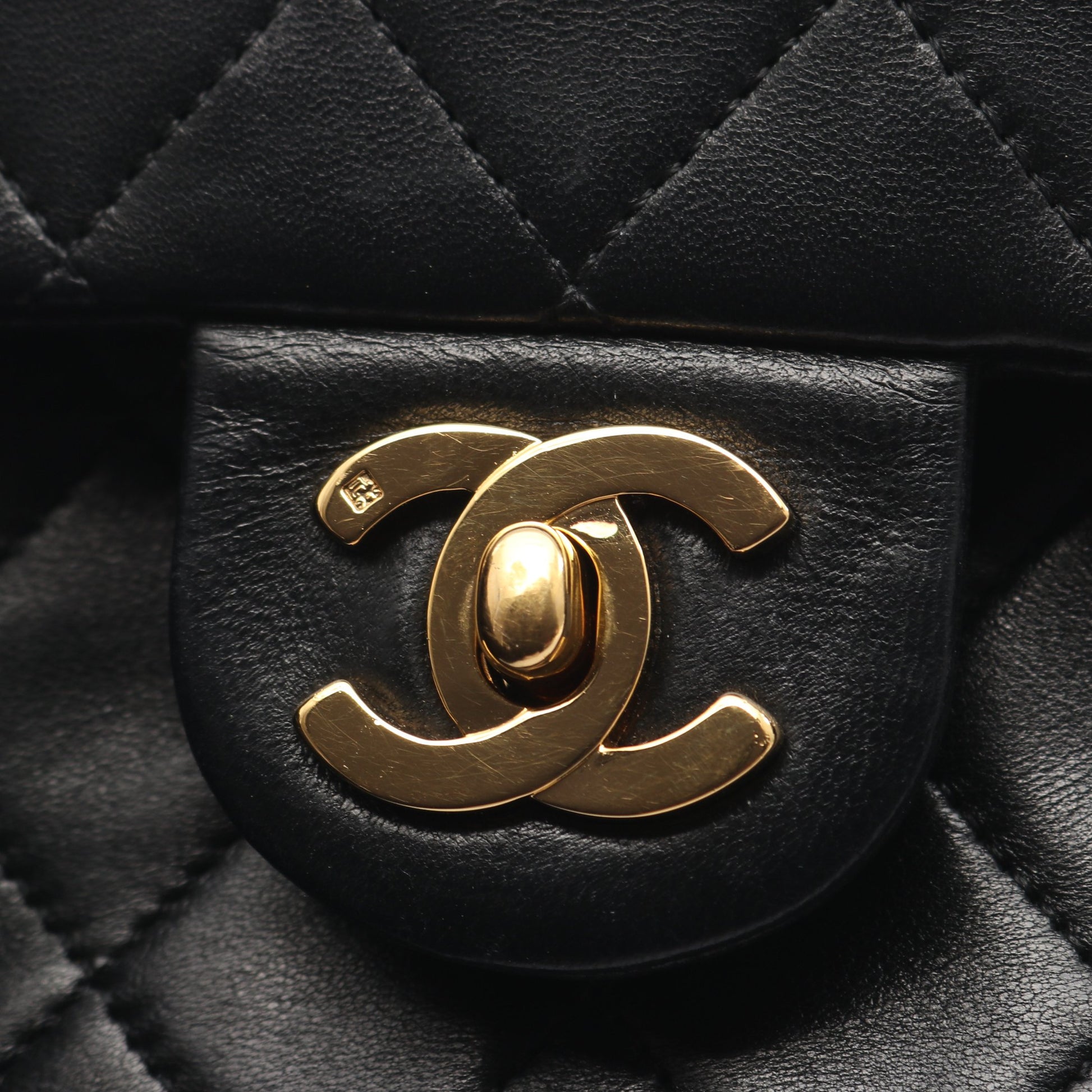 ミニマトラッセ チェーンショルダーバッグ ラムスキン ブラック ゴールド金具 シャネル バッグ CHANEL