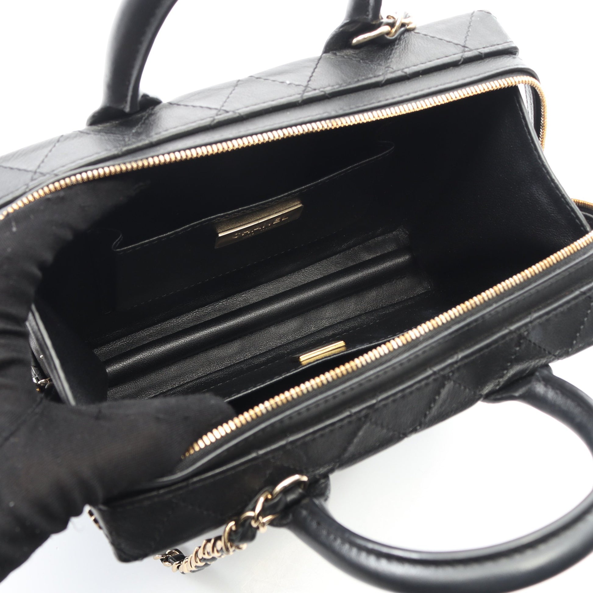 マトラッセ バニティバッグ チェーンショルダーバッグ ラムスキン ブラック ゴールド金具 2WAY シャネル バッグ CHANEL