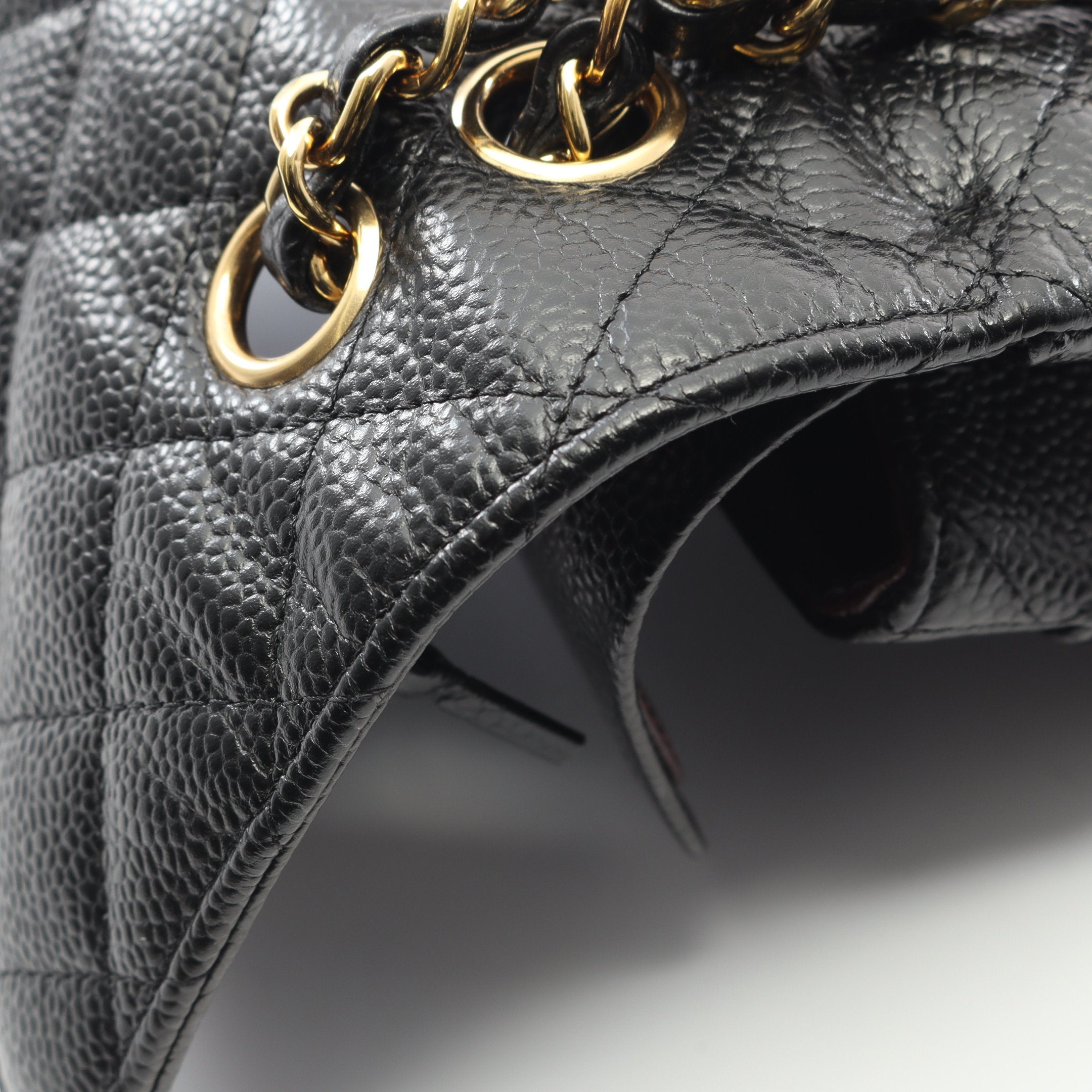 マトラッセ Wフラップ Wチェーンショルダーバッグ キャビアスキン