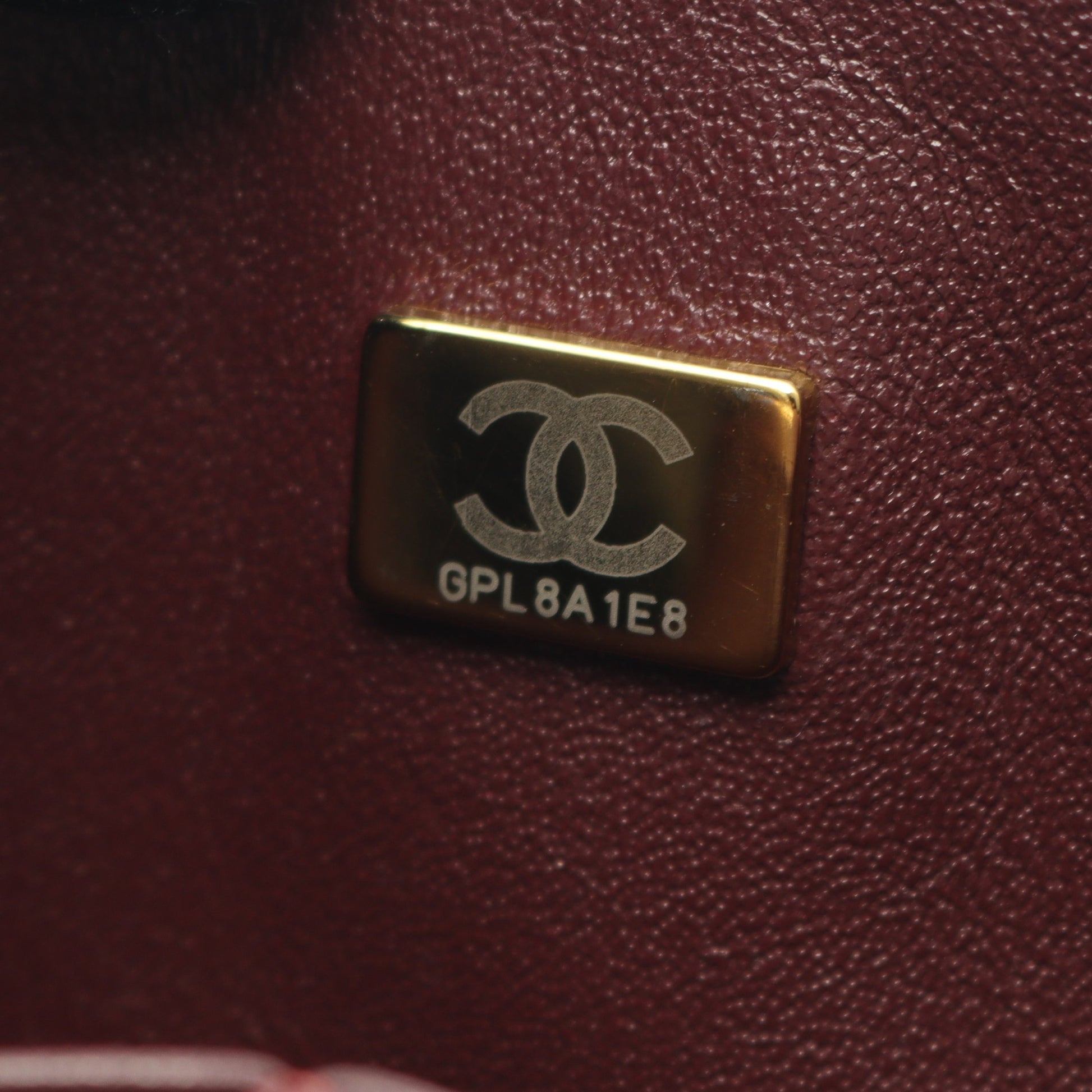 マトラッセ Wフラップ Wチェーンショルダーバッグ キャビアスキン ブラック ゴールド金具 シャネル バッグ CHANEL