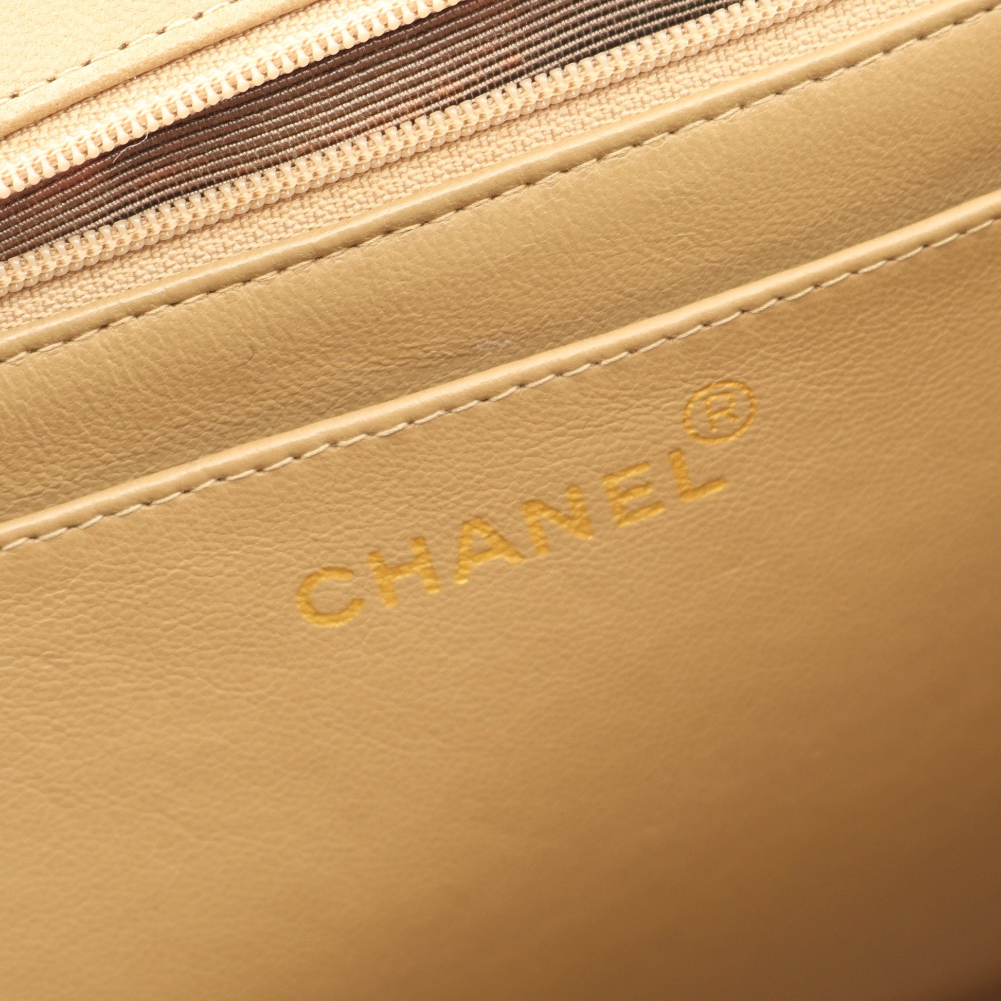 デカマトラッセ30 シングルフラップ Wチェーンショルダーバッグ ラムスキン ベージュ ゴールド金具 シャネル バッグ CHANEL
