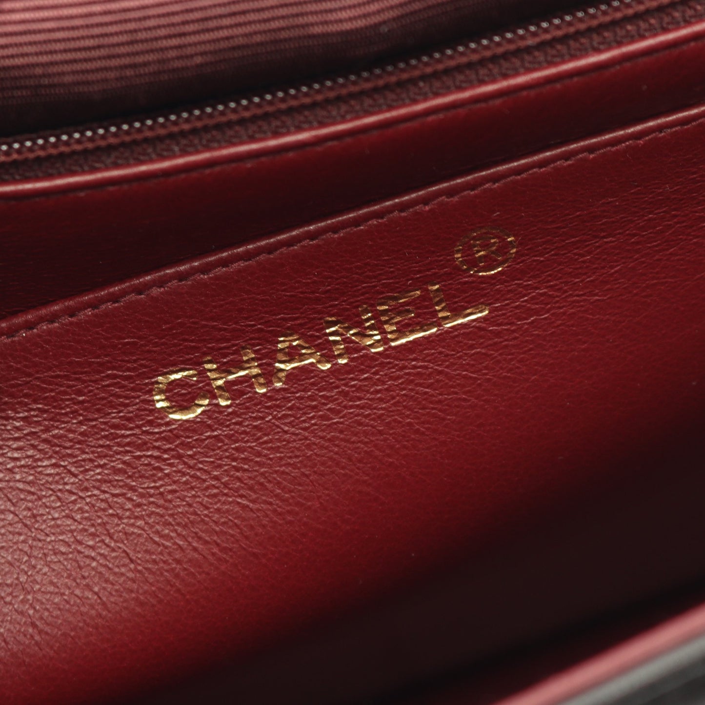 Vステッチ チェーンショルダーバッグ ラムスキン ブラック ゴールド金具 シャネル バッグ CHANEL