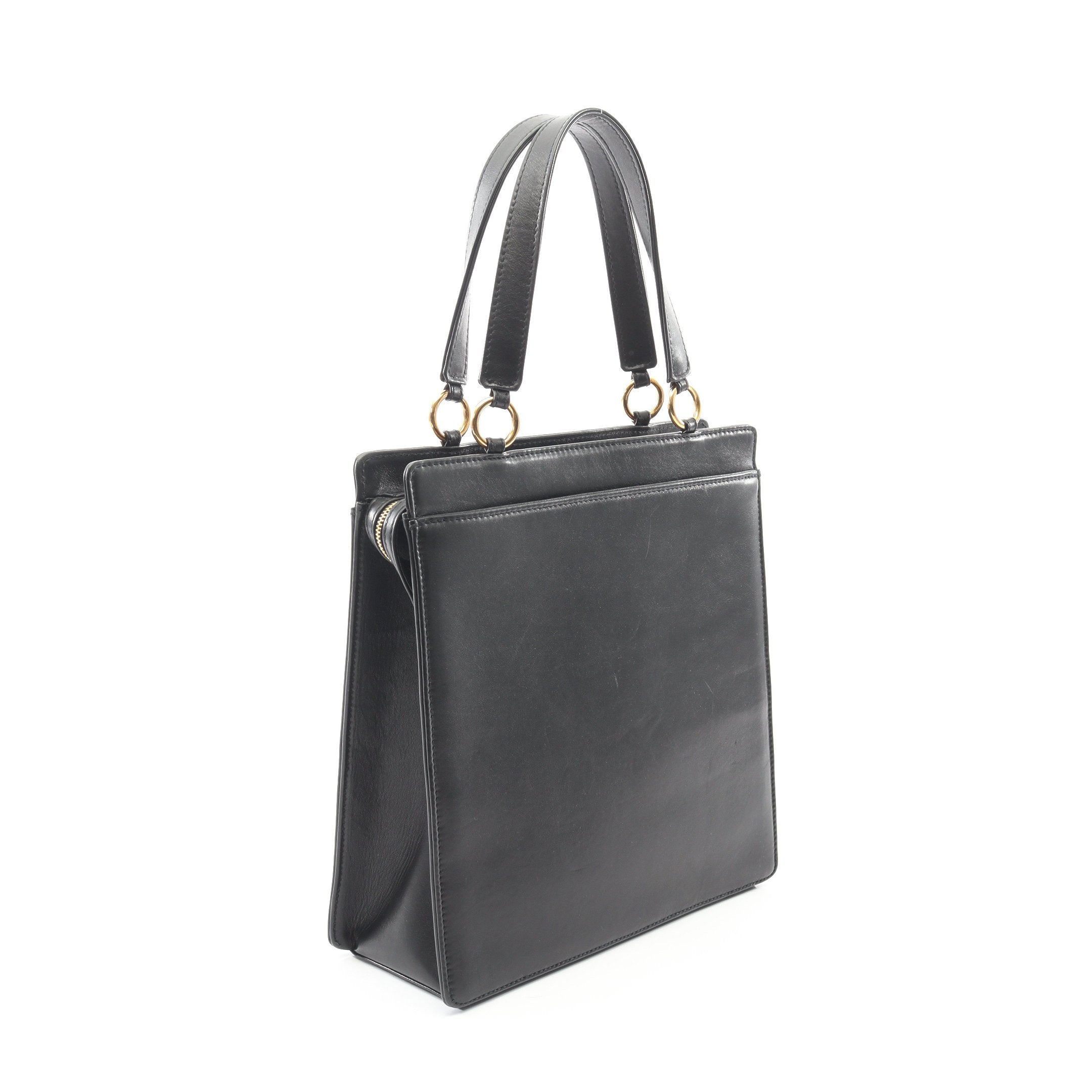 ✨美品✨ CHANEL ハンドバッグ トートバッグ ラムスキン ブラック ロゴ ハンドバッグ トートバッグ ラムスキン ブラック ゴールド金具 ロゴ