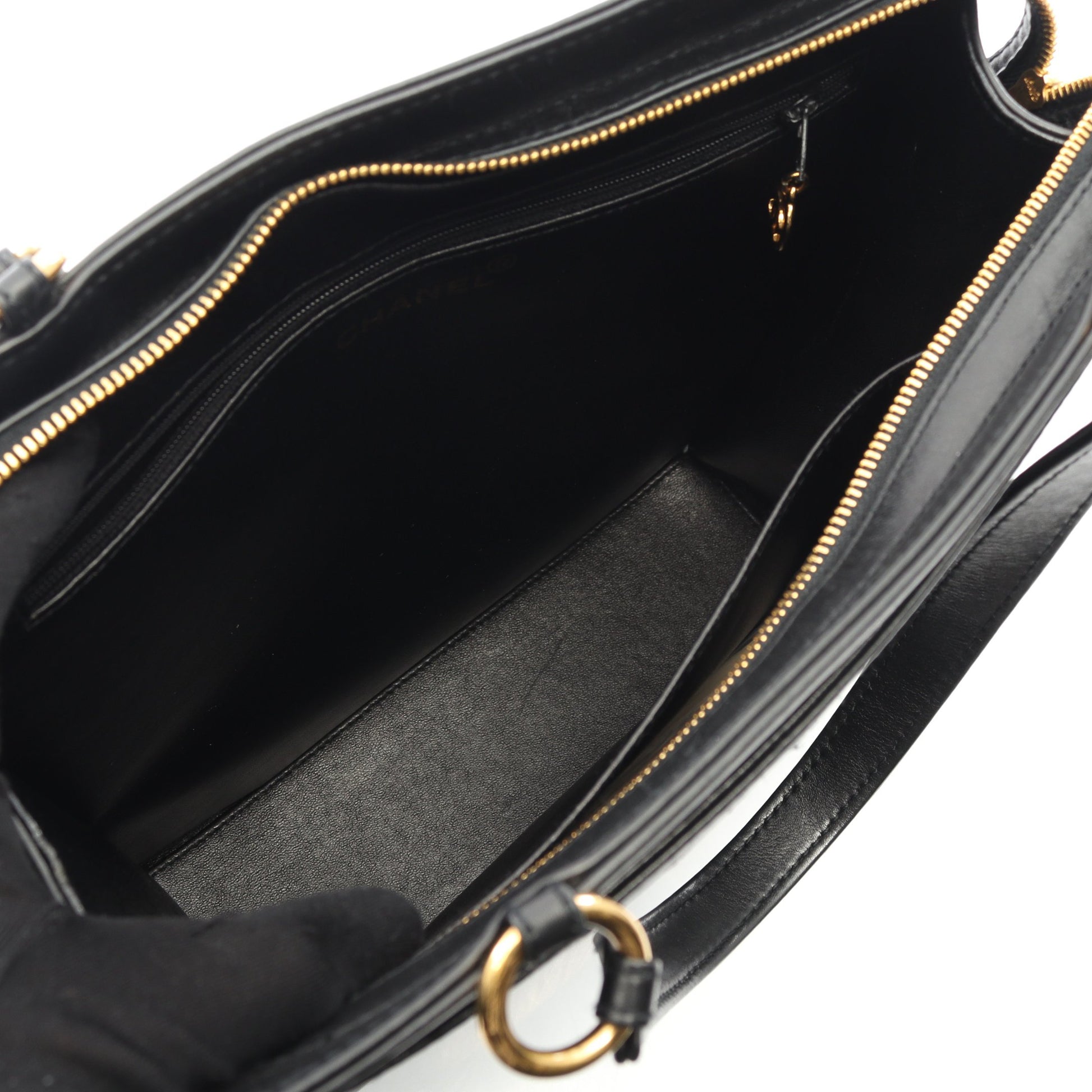 ハンドバッグ トートバッグ ラムスキン ブラック ゴールド金具 ロゴ シャネル バッグ CHANEL