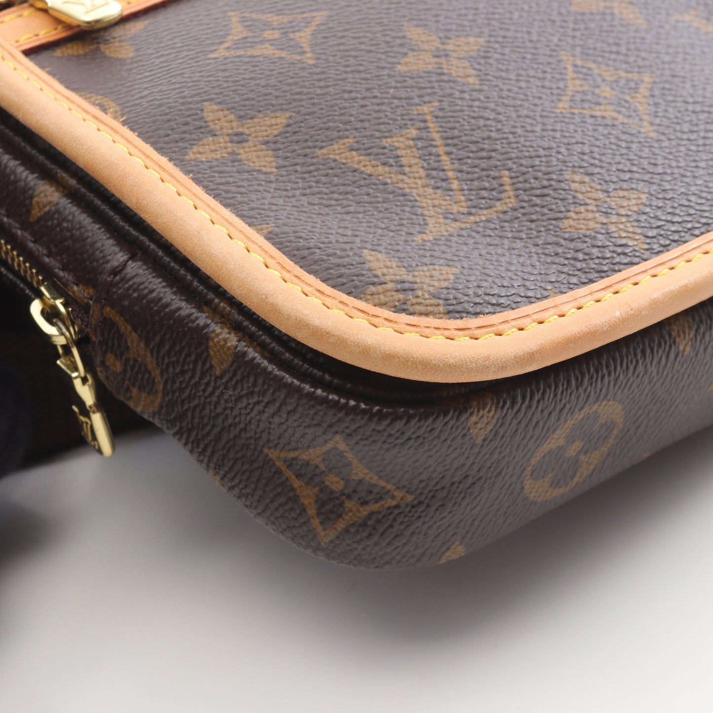 バムバッグ ボスフォール モノグラム ボディバッグ ウエストバッグ PVC レザー ブラウン ルイヴィトン バッグ LOUIS VUITTON