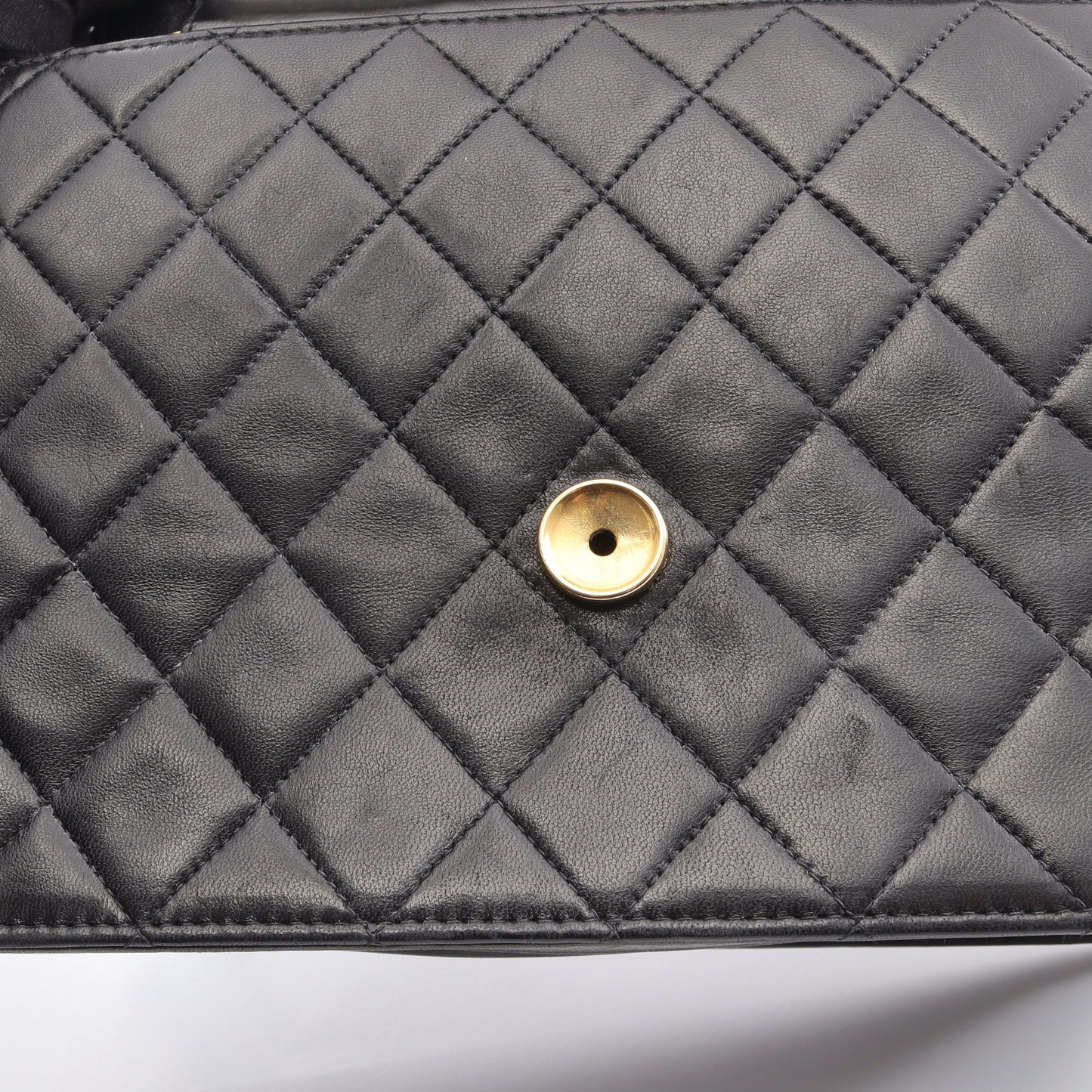 マトラッセ シングルフラップ チェーンショルダーバッグ ラムスキン ブラック ゴールド金具 シャネル バッグ CHANEL