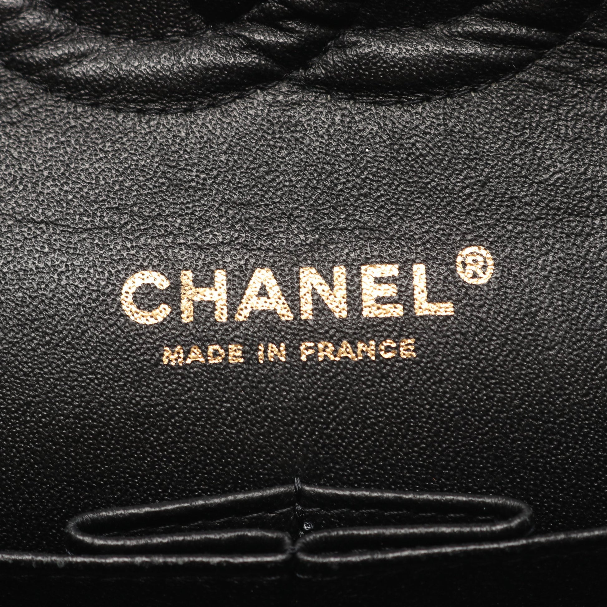 マトラッセ Wフラップ Wチェーンショルダーバッグ キャビアスキン ブラック ゴールド金具 シャネル バッグ CHANEL
