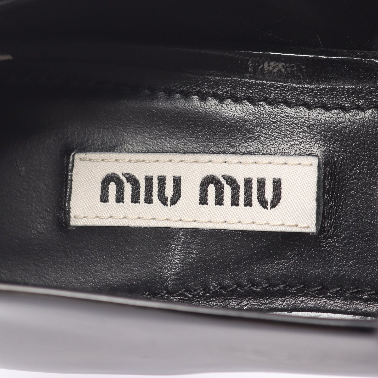 ローファー ロゴ バックル レザー ブラック ミュウミュウ シューズ miu miu