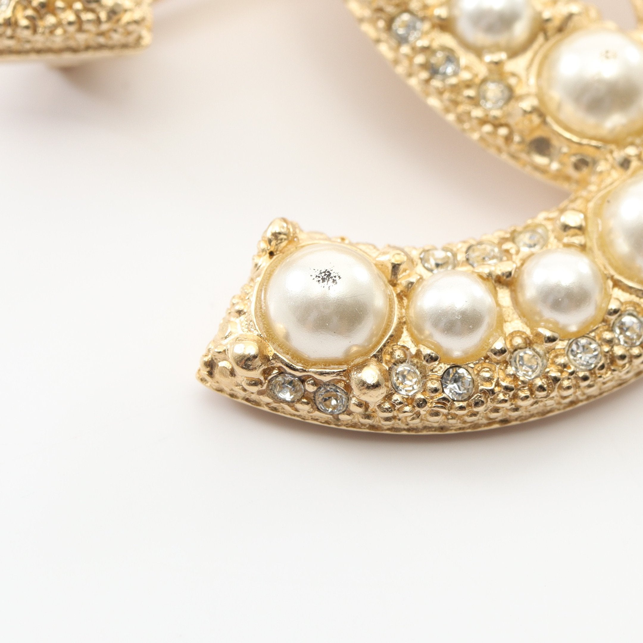 ココマーク ブローチ GP フェイクパール ラインストーン ゴールド