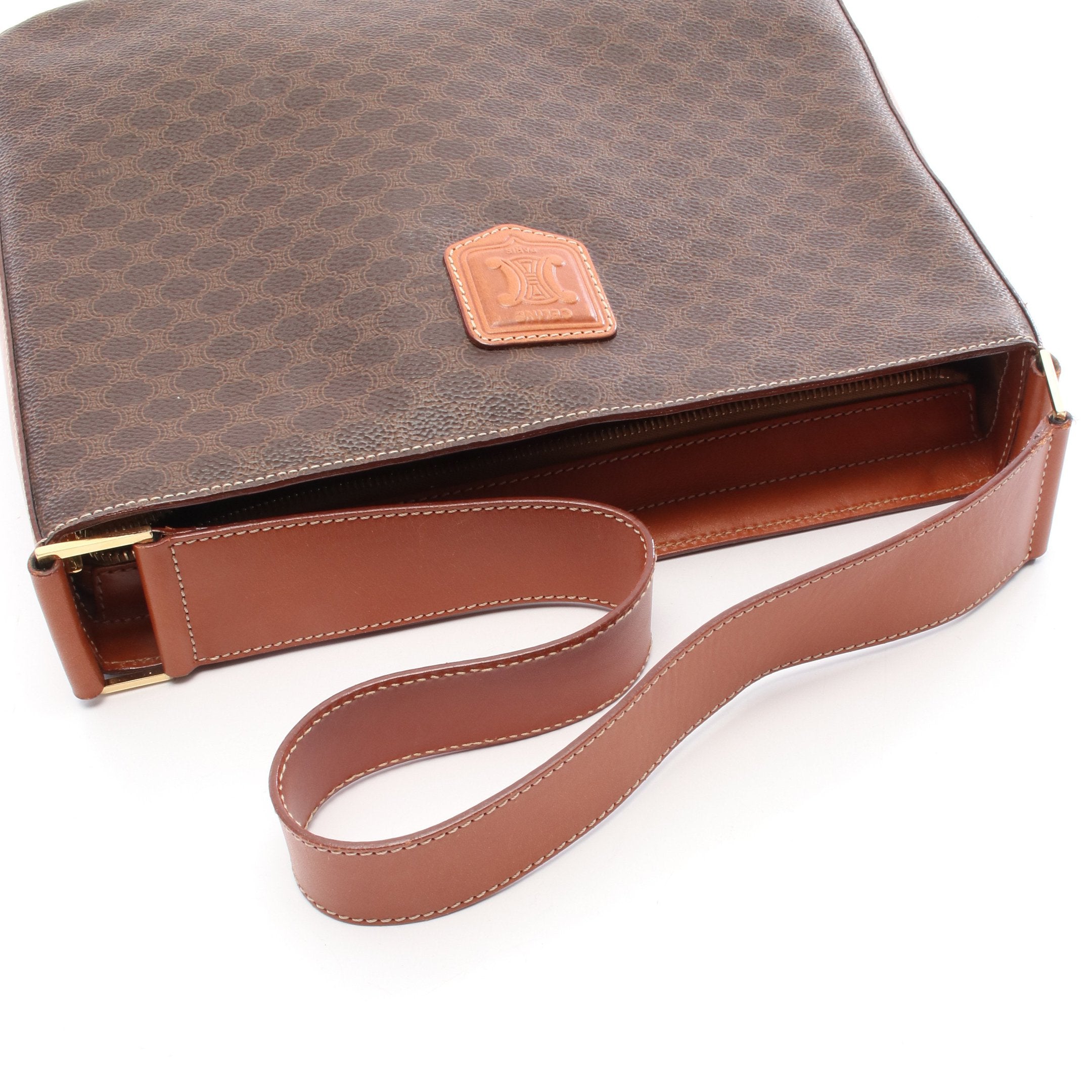 マカダム ワンショルダーバッグ PVC レザー ブラウン セリーヌ – RECLO