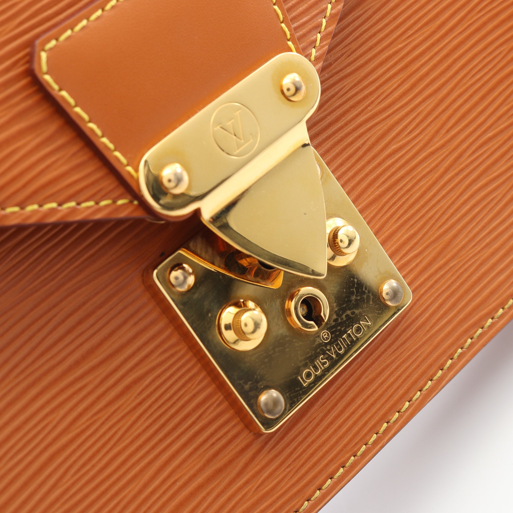 セリエドラゴンヌ エピ ジパングゴールド クラッチバッグ セカンド