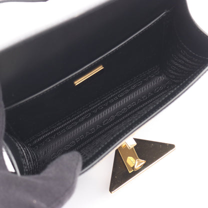 エムブレム BOX CALF ショルダーバッグ レザー ブラック プラダ バッグ PRADA