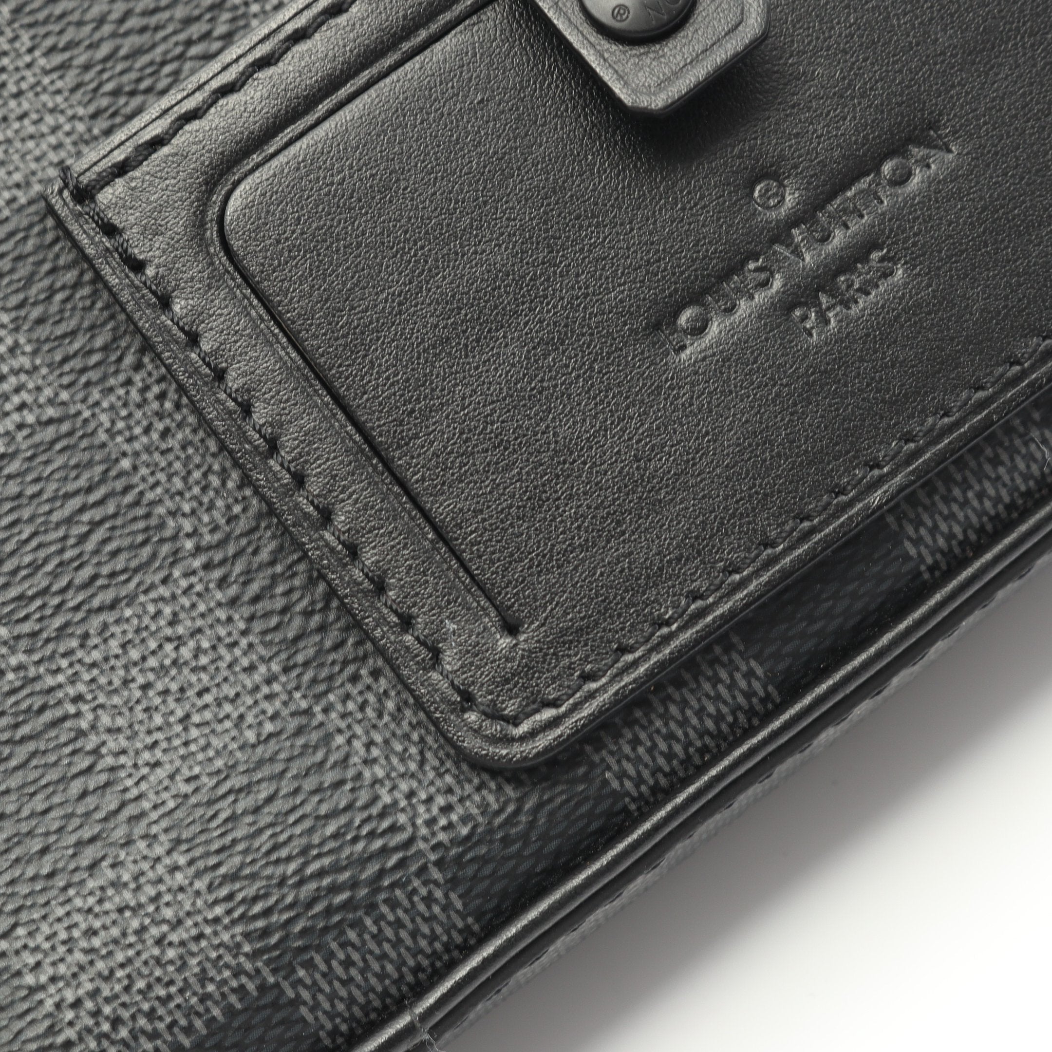 アルファメッセンジャー ダミエグラフィット ショルダーバッグ PVC