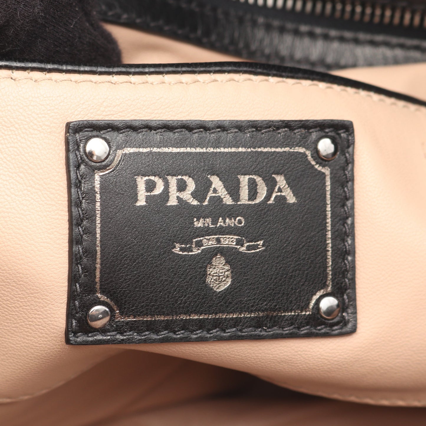 NAPPA GAUFRE’ ハンドバッグ レザー ブラック 2WAY プラダ バッグ PRADA