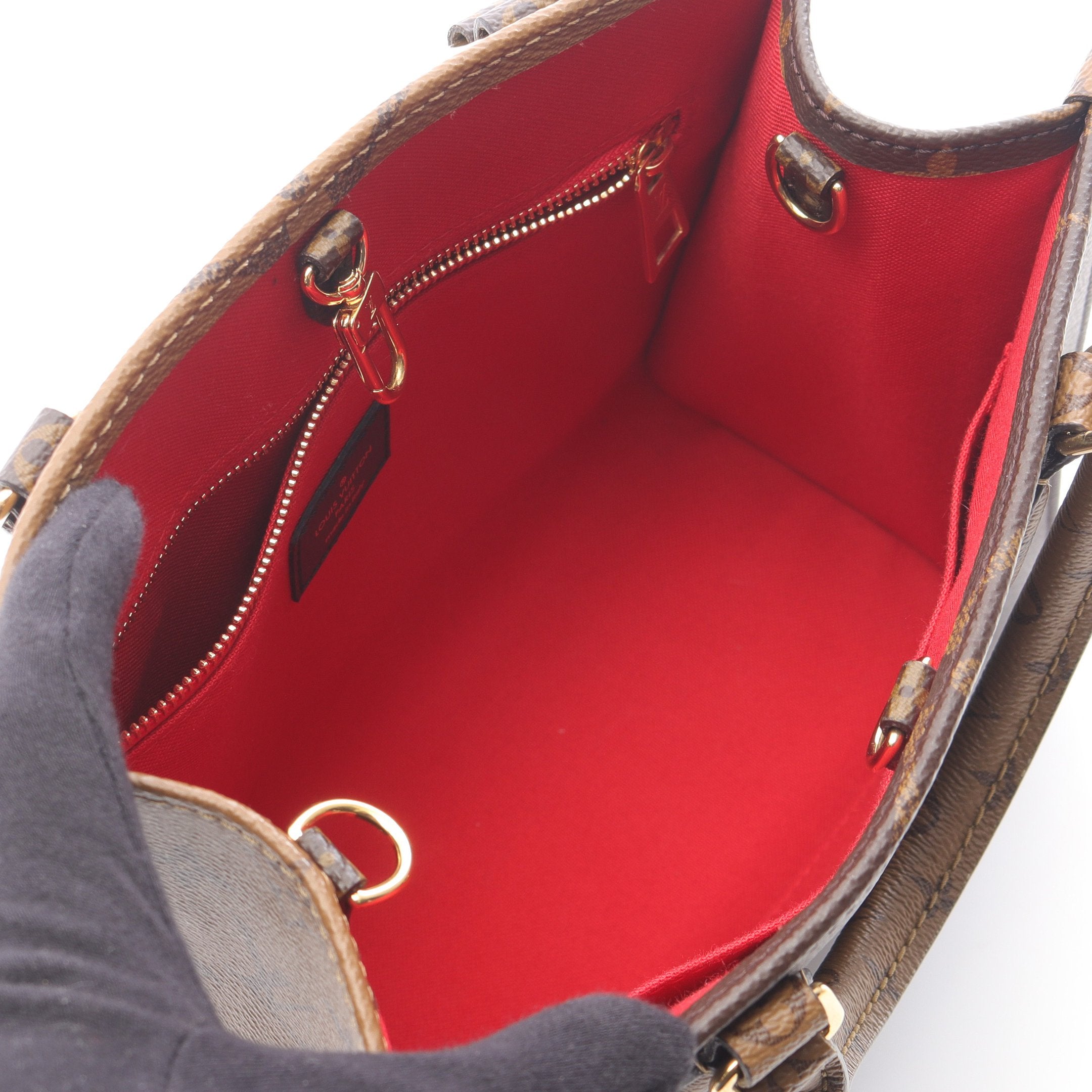 オンザゴーPM モノグラムジャイアント リバース ハンドバッグ PVC